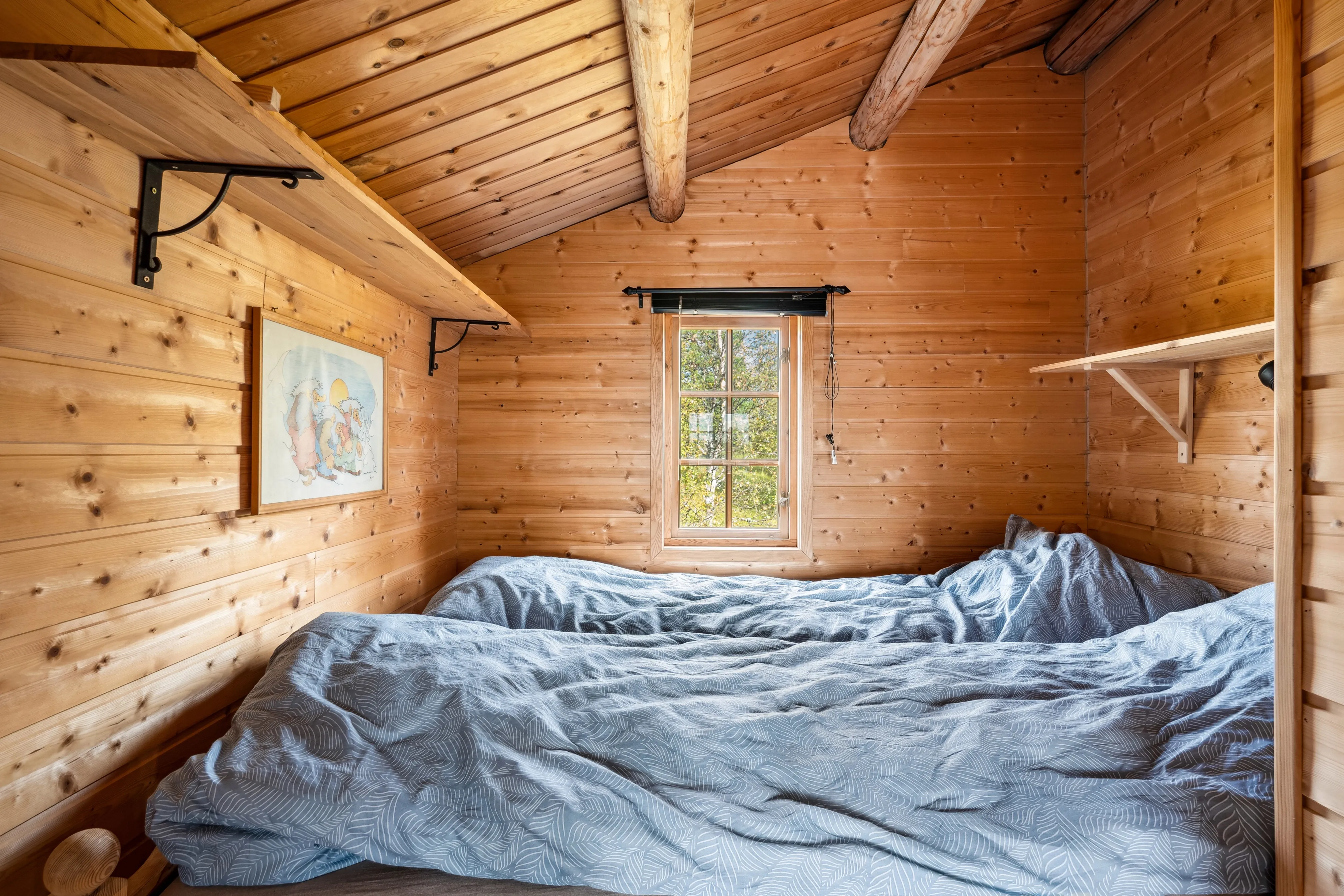 3-Bedroom Norwegian Cabin with Terrace and Solar Power in Rognes - View image 20 of 46