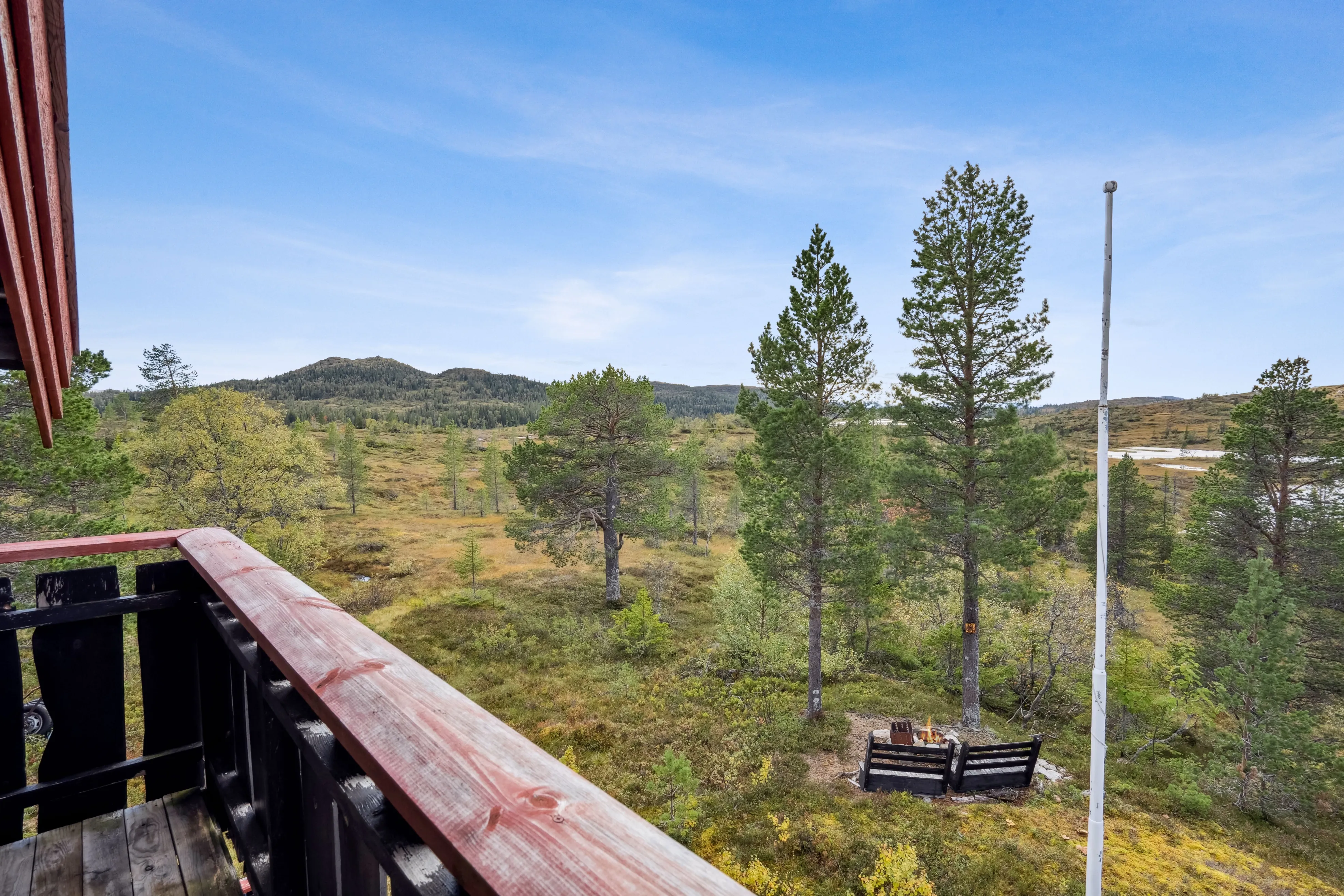 3-Bedroom Norwegian Cabin with Terrace and Solar Power in Rognes - View image 27 of 46