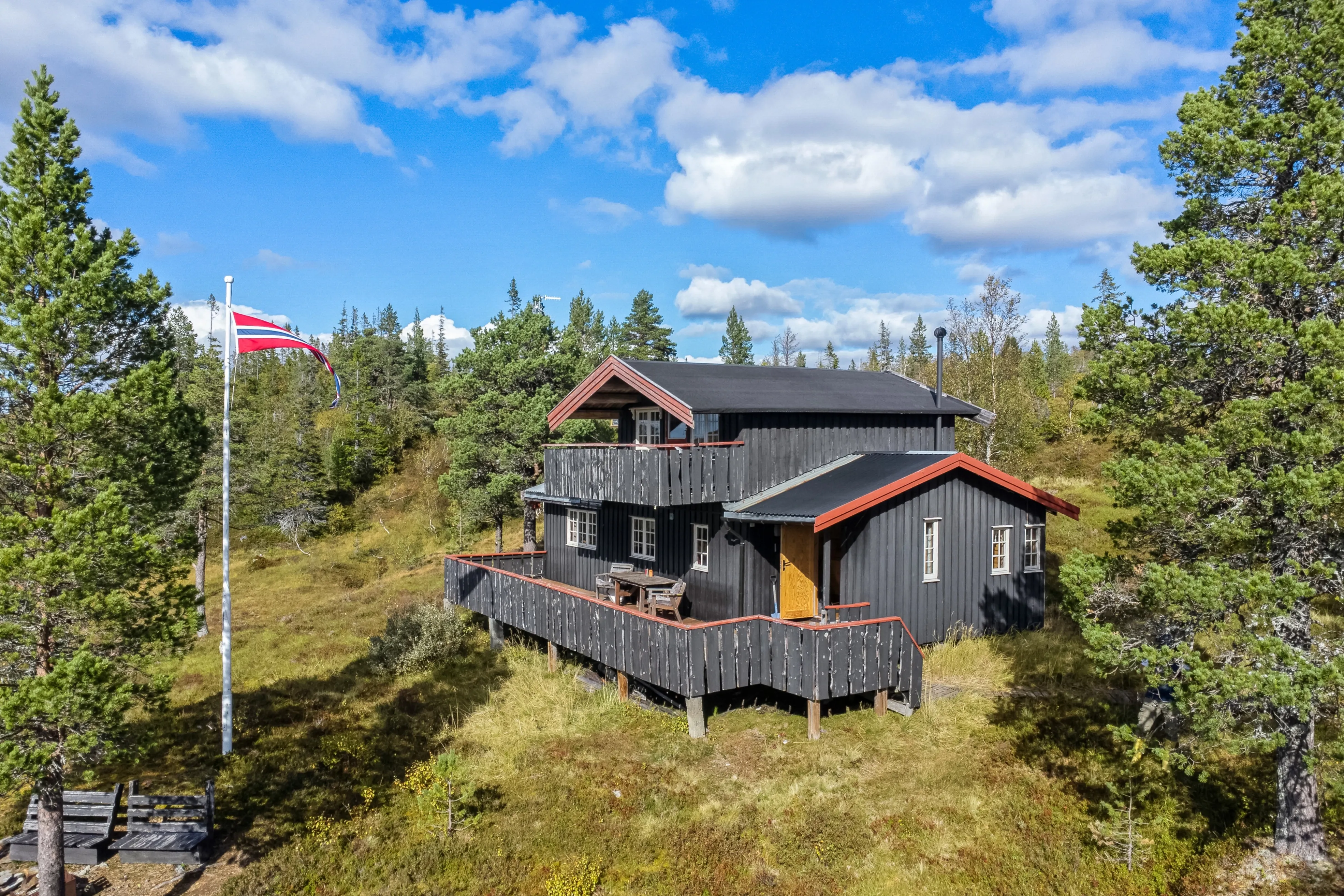 3-Bedroom Norwegian Cabin with Terrace and Solar Power in Rognes - View image 28 of 46