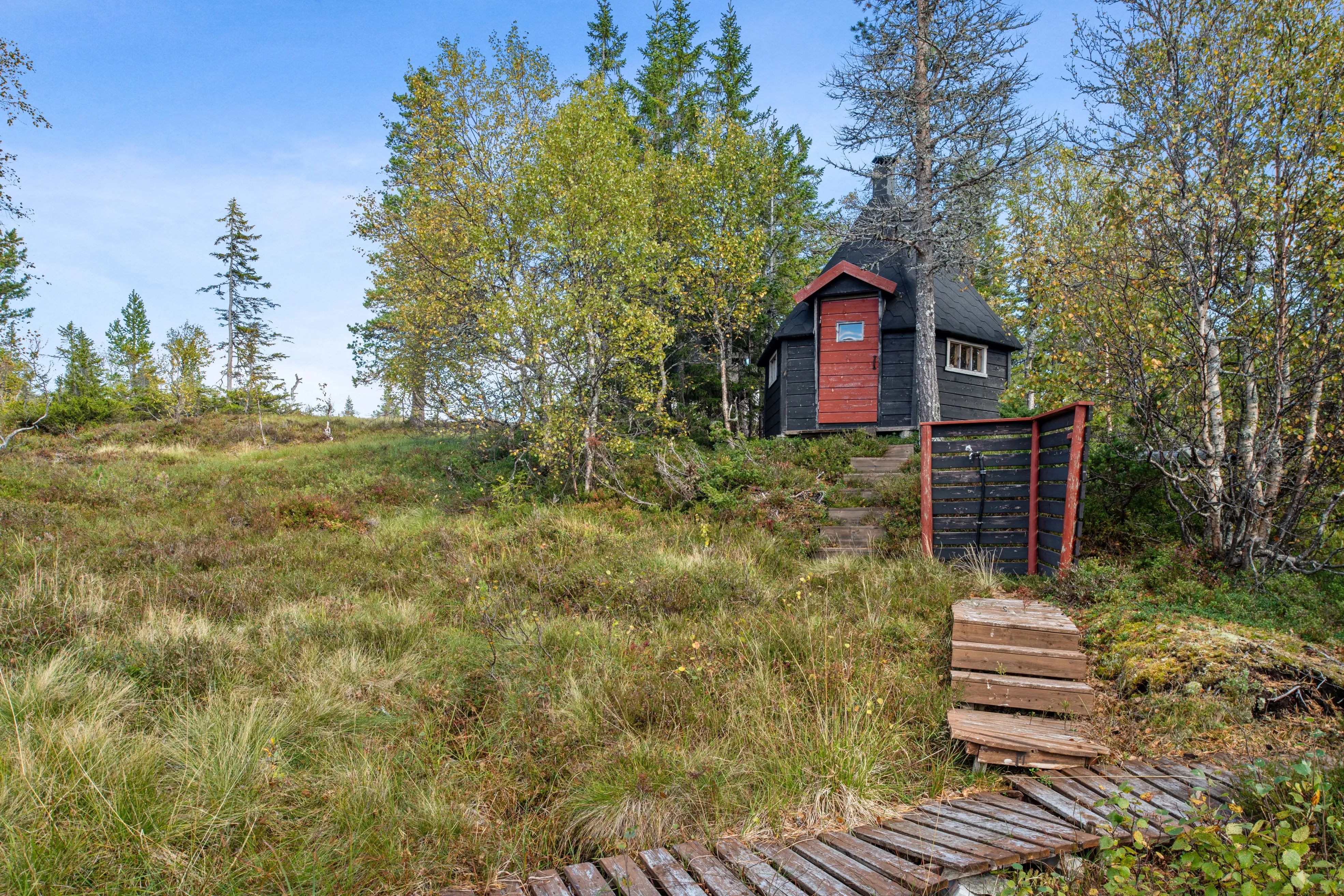 3-Bedroom Norwegian Cabin with Terrace and Solar Power in Rognes - View image 30 of 46
