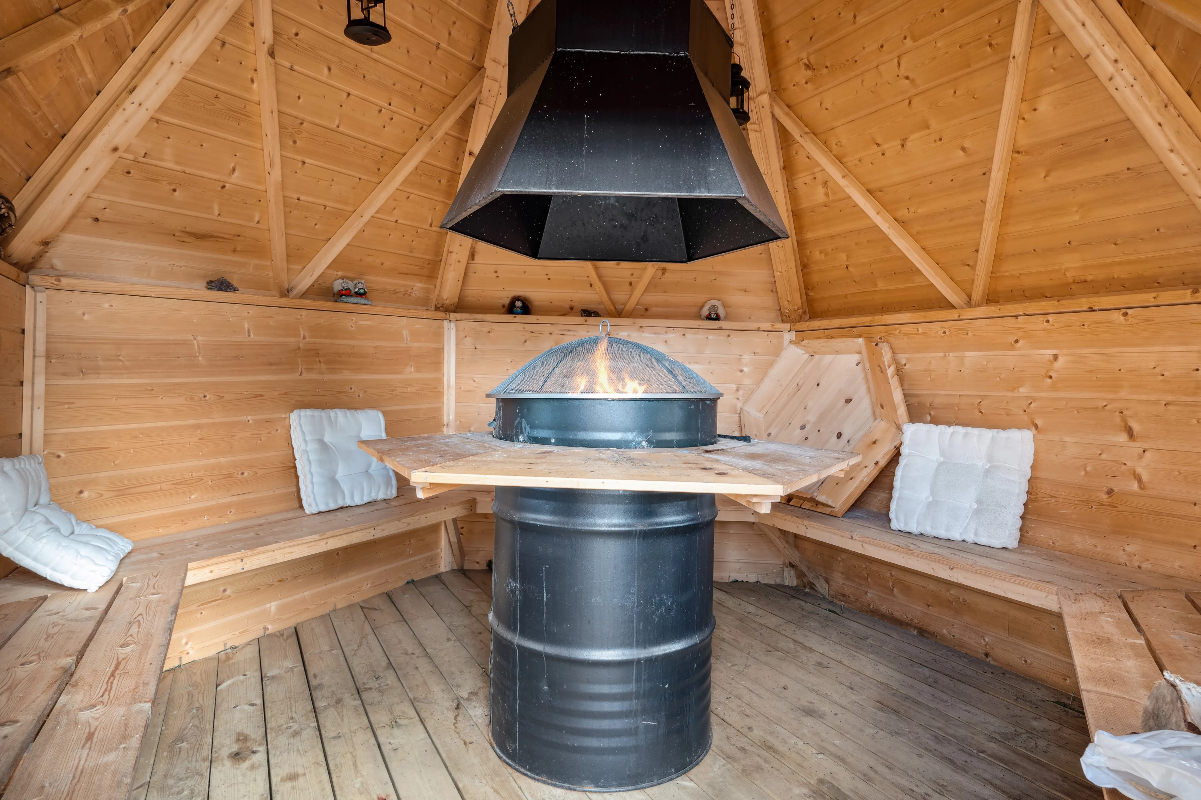 3-Bedroom Norwegian Cabin with Terrace and Solar Power in Rognes - View image 31 of 46
