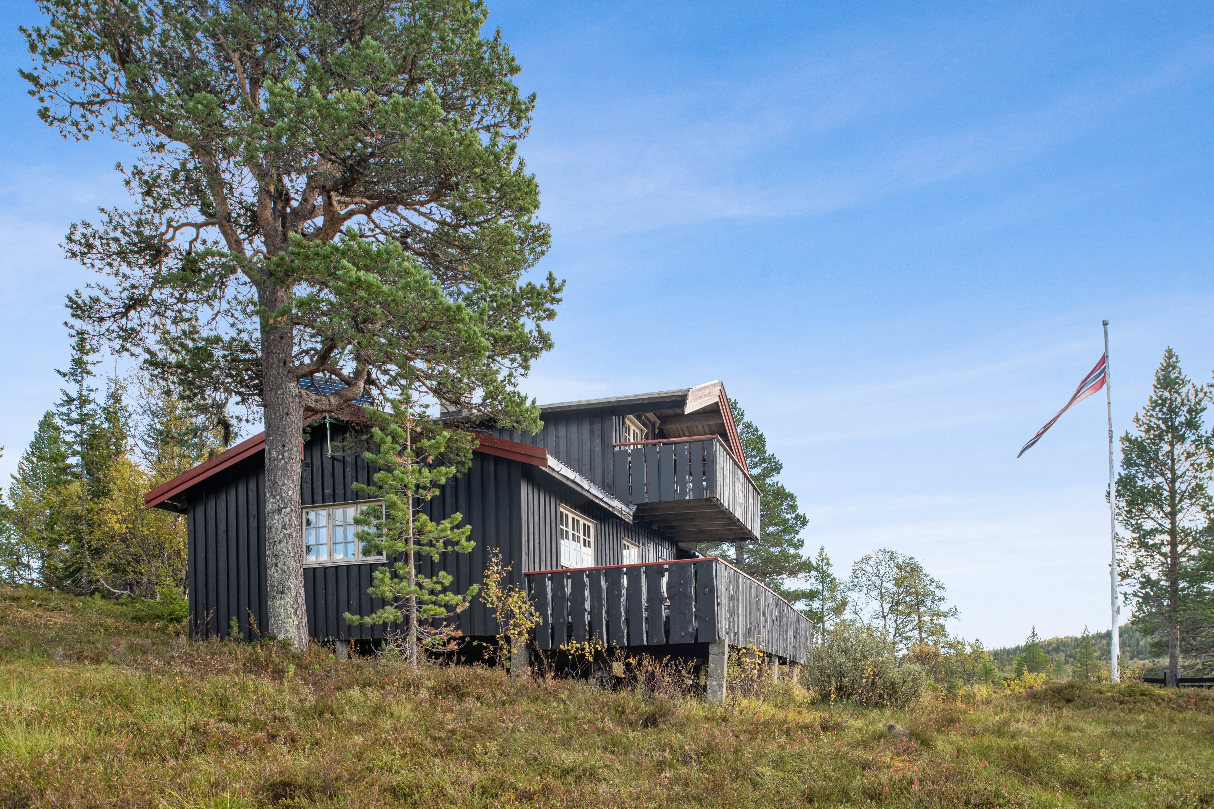 3-Bedroom Norwegian Cabin with Terrace and Solar Power in Rognes - View image 33 of 46
