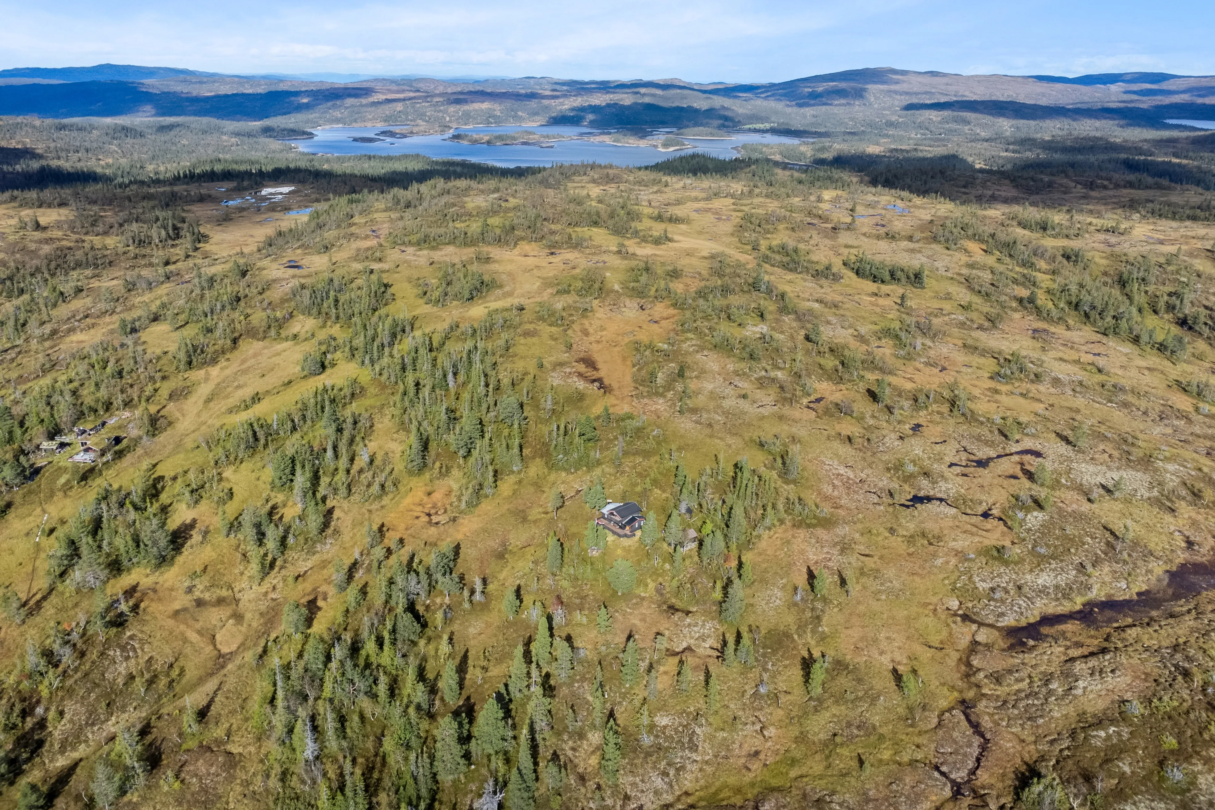 3-Bedroom Norwegian Cabin with Terrace and Solar Power in Rognes - View image 37 of 46