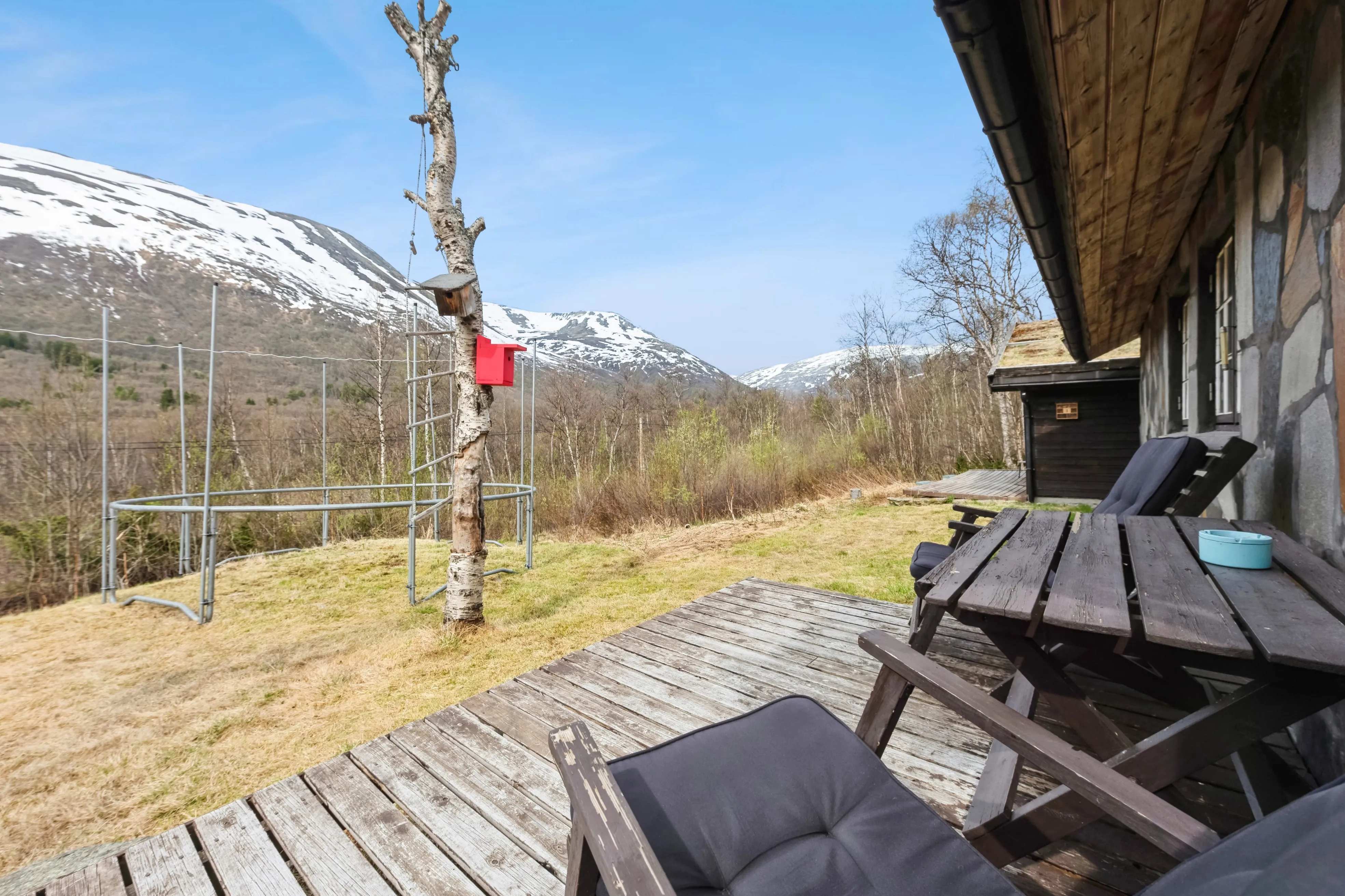 1996 Three-Bedroom House with Terrace in Norway's Scenic Storlidalen - View image 38 of 45