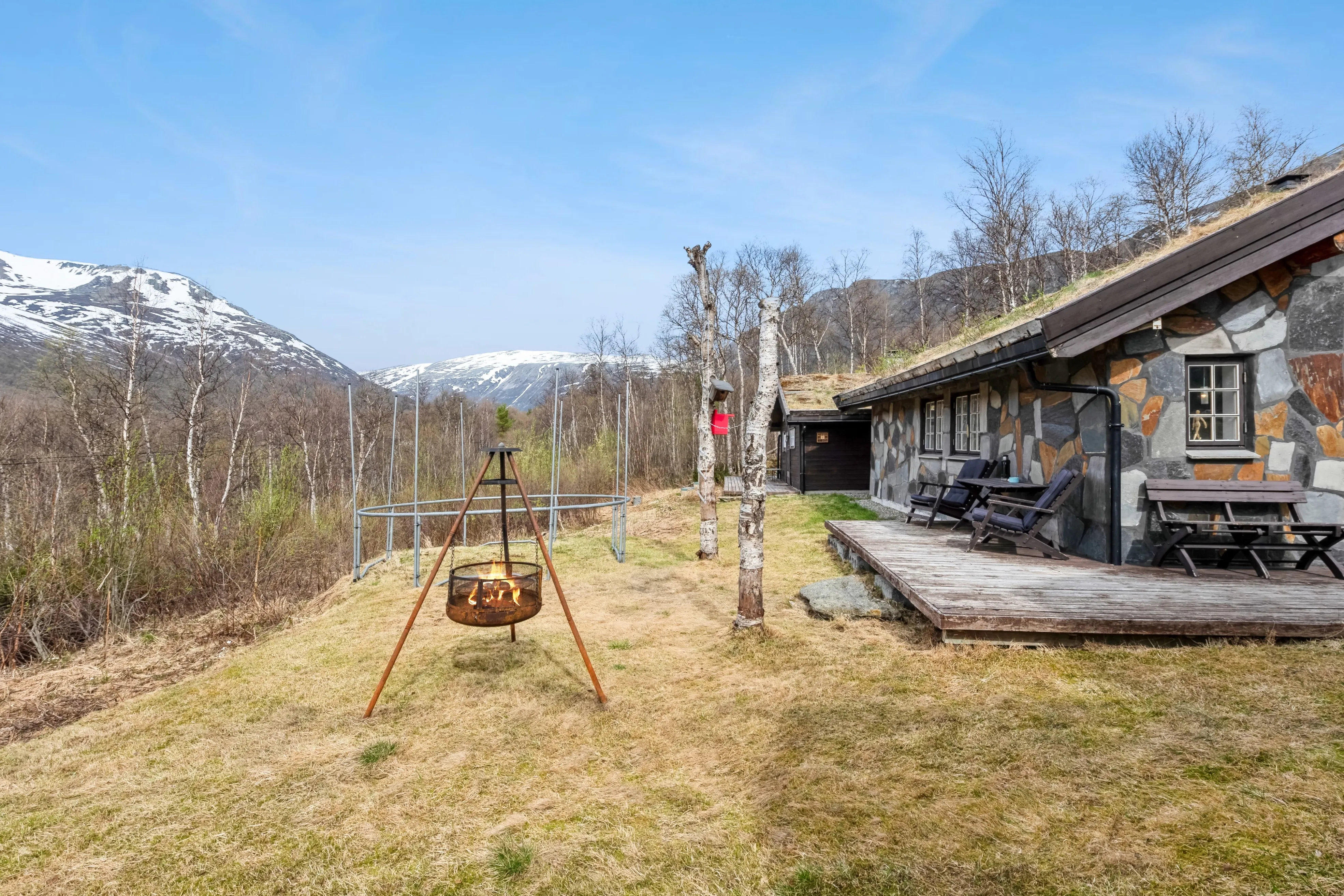 1996 Three-Bedroom House with Terrace in Norway's Scenic Storlidalen - View image 39 of 45