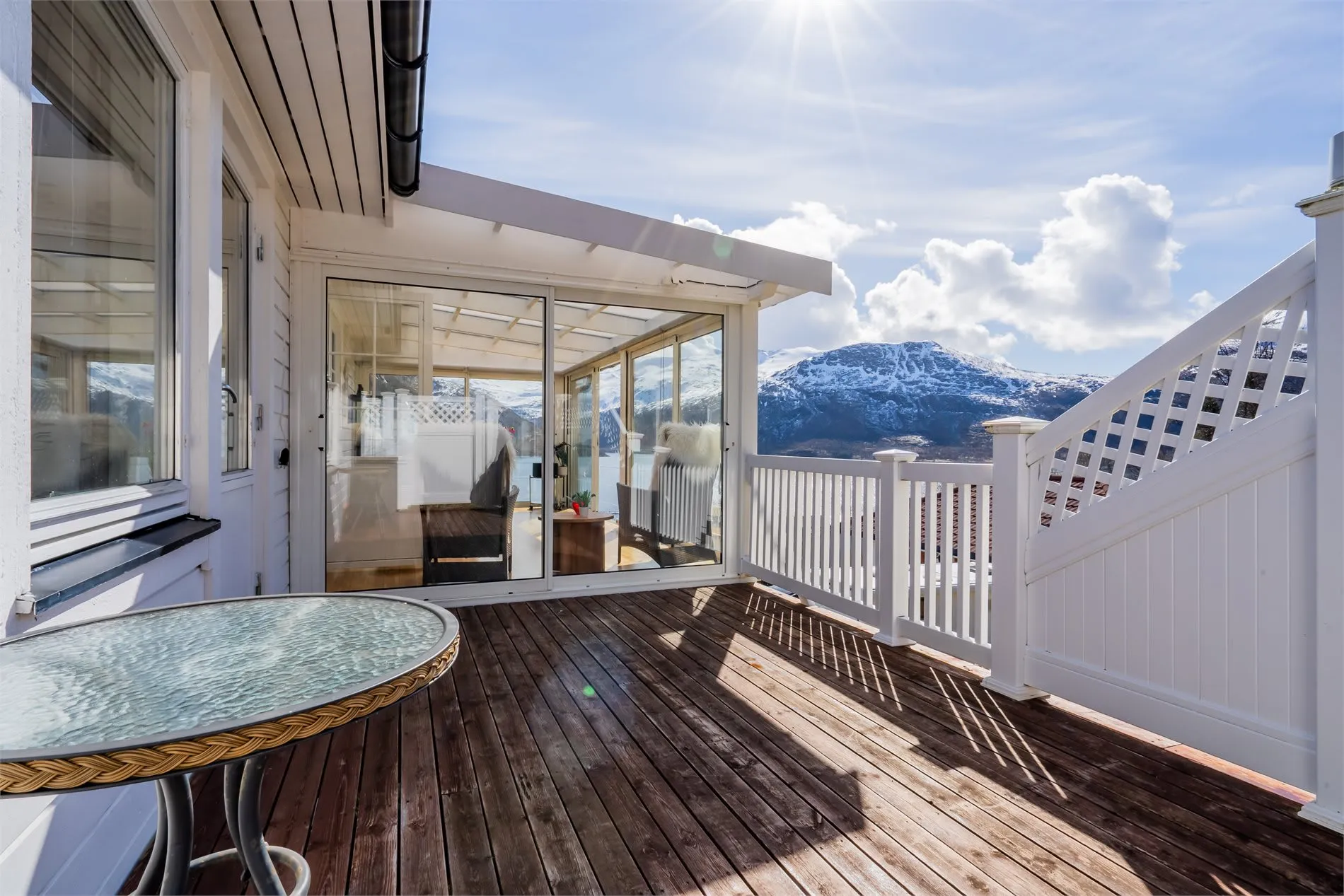 Spacious 4-Bedroom House with Fjord Views and Ample Parking in Torsken - View image 44 of 55