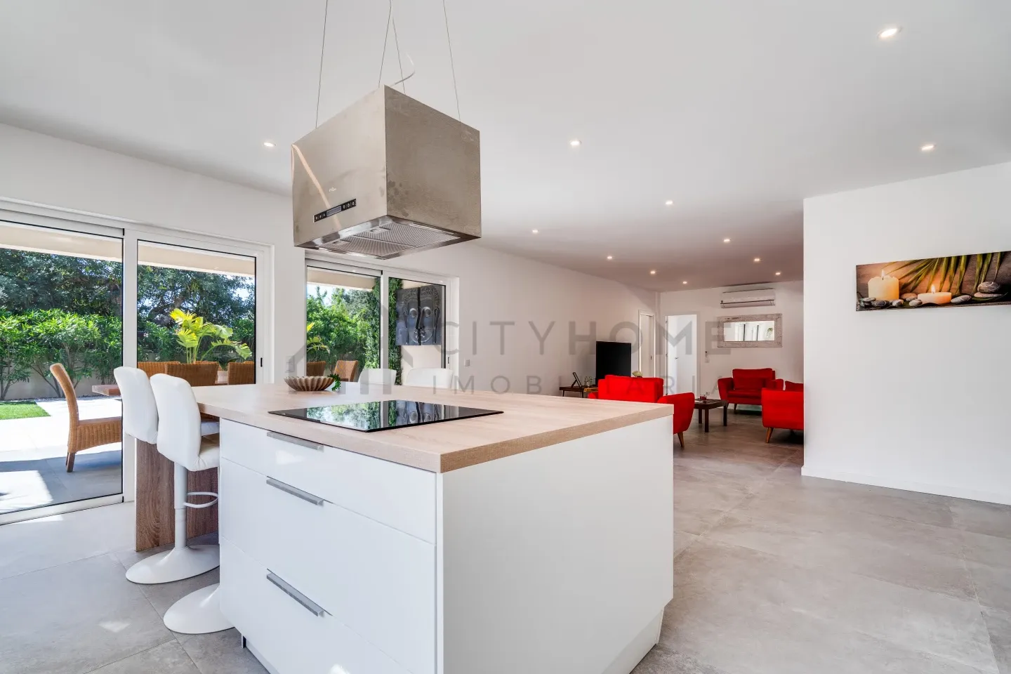 Contemporary 3-Bedroom Villa with Pool and Parking in Scenic Faro, Portugal - View image 14 of 49