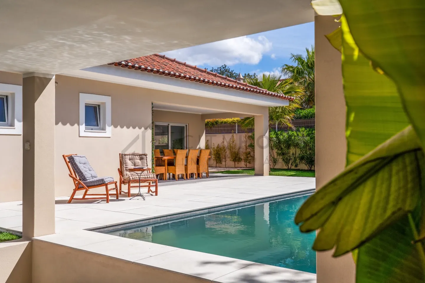 Contemporary 3-Bedroom Villa with Pool and Parking in Scenic Faro, Portugal - View image 43 of 49