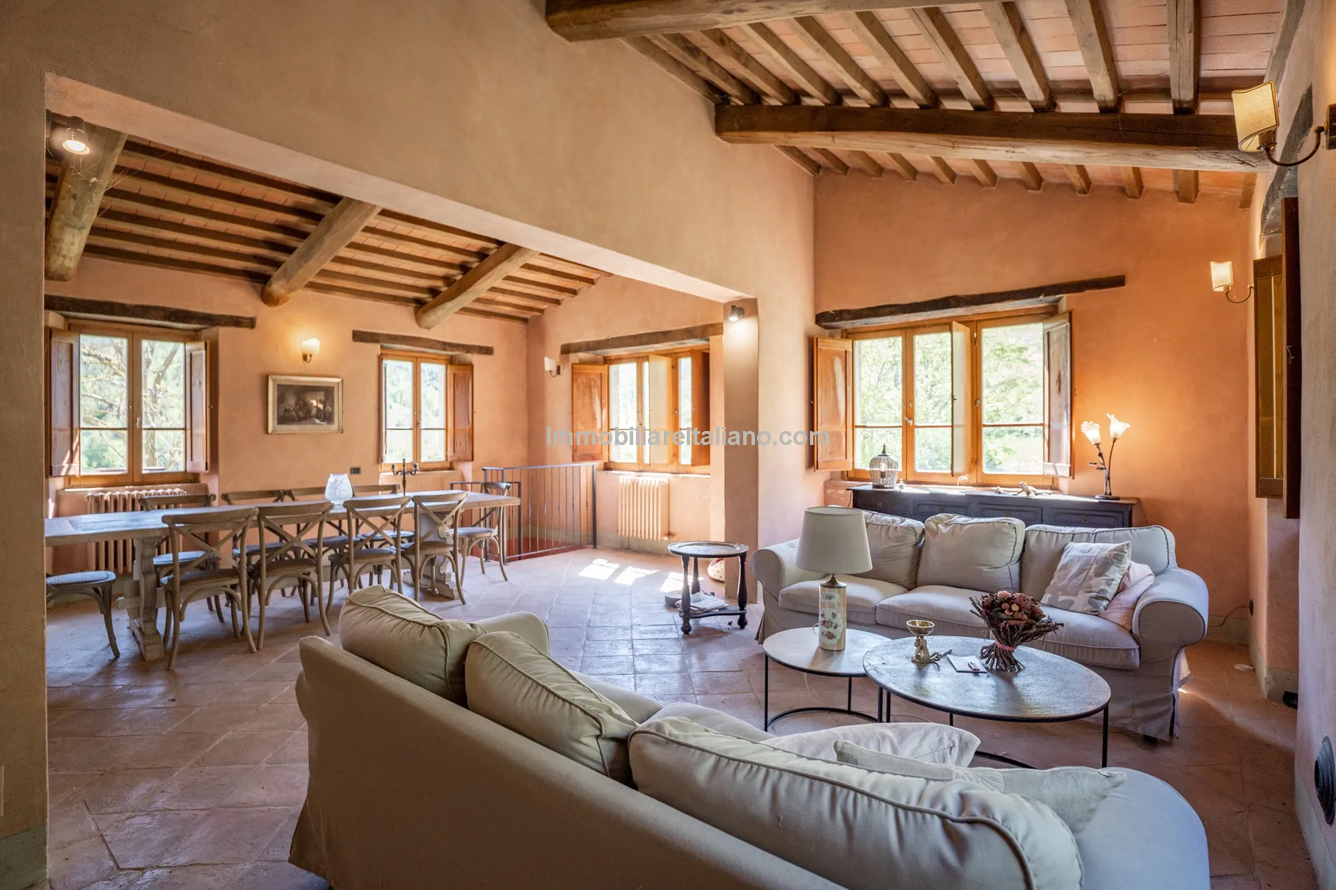 Expansive 6-Bedroom Country House in Umbria with Ample Gardens - View image 23 of 60