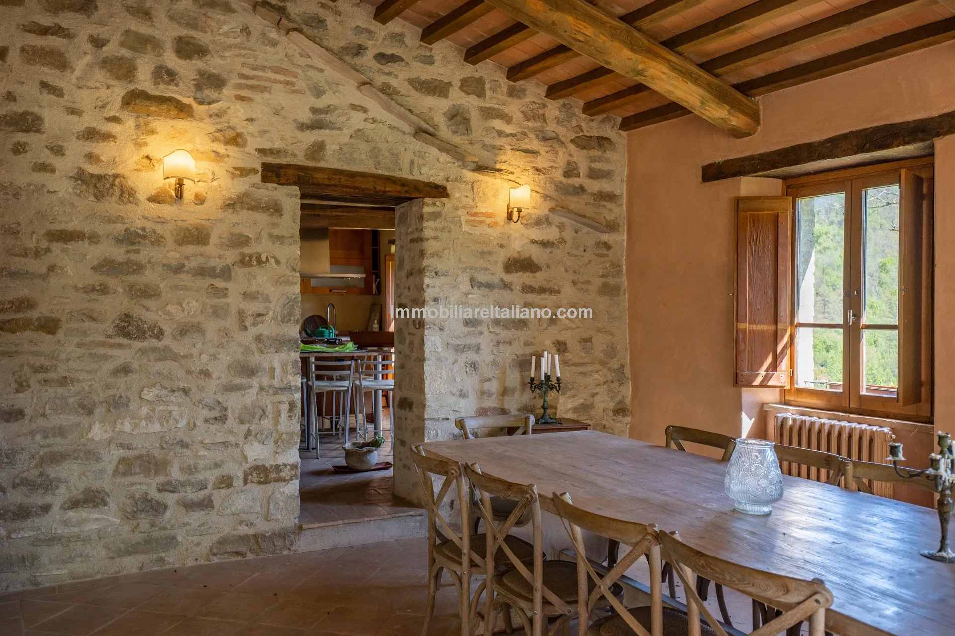 Expansive 6-Bedroom Country House in Umbria with Ample Gardens - View image 26 of 60