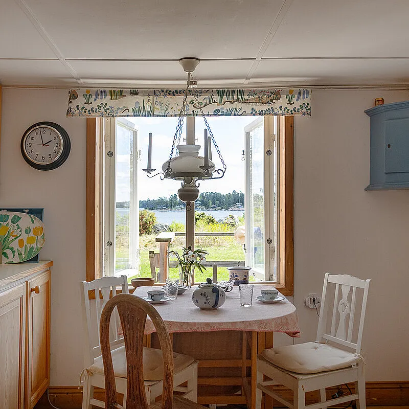 View image 18
