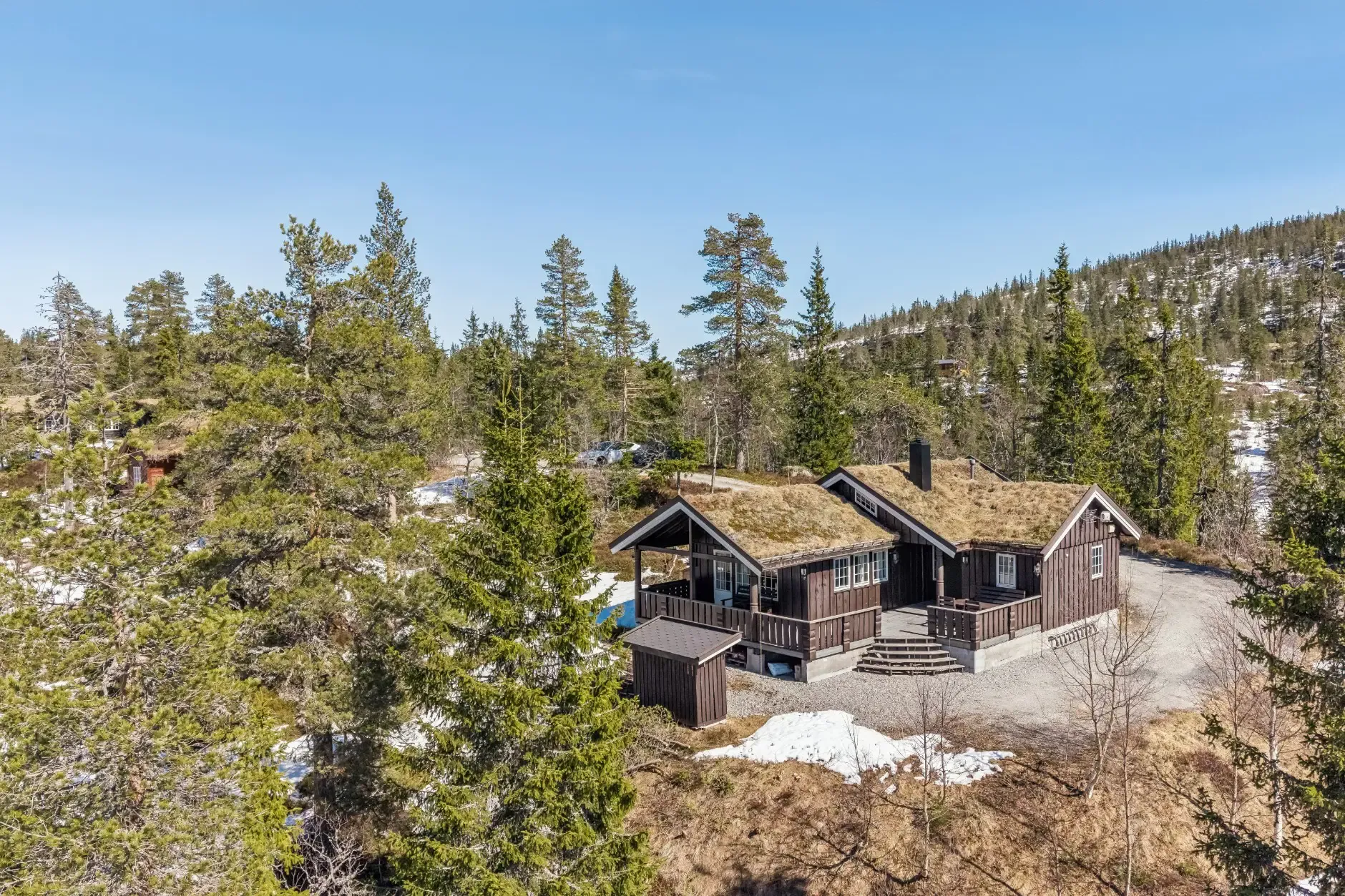 3-Bedroom Countryside Retreat in Scenic Vikerfjell with Sauna and Terrace - Image 1