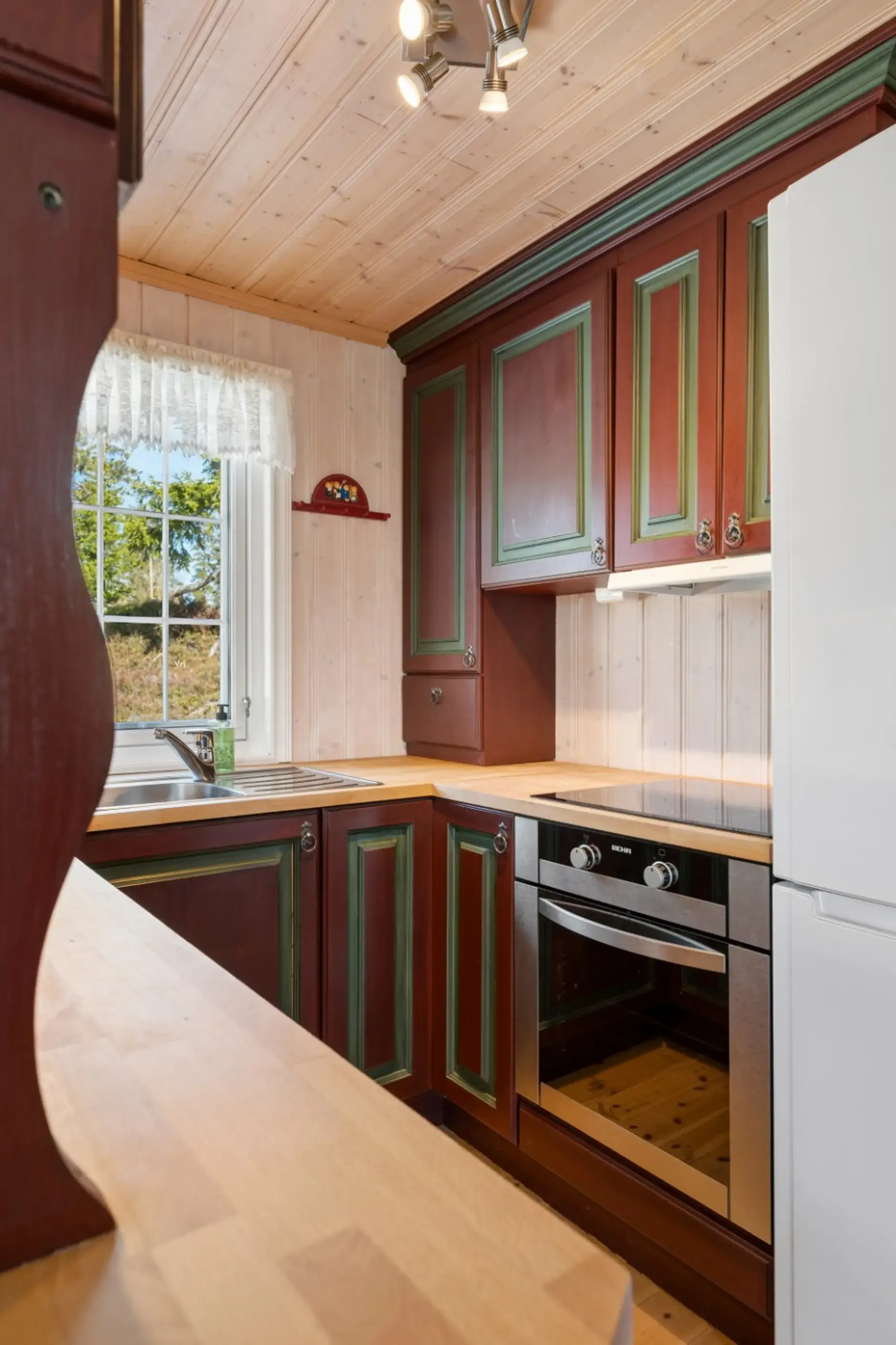 3-Bedroom Countryside Retreat in Scenic Vikerfjell with Sauna and Terrace - View image 7 of 31