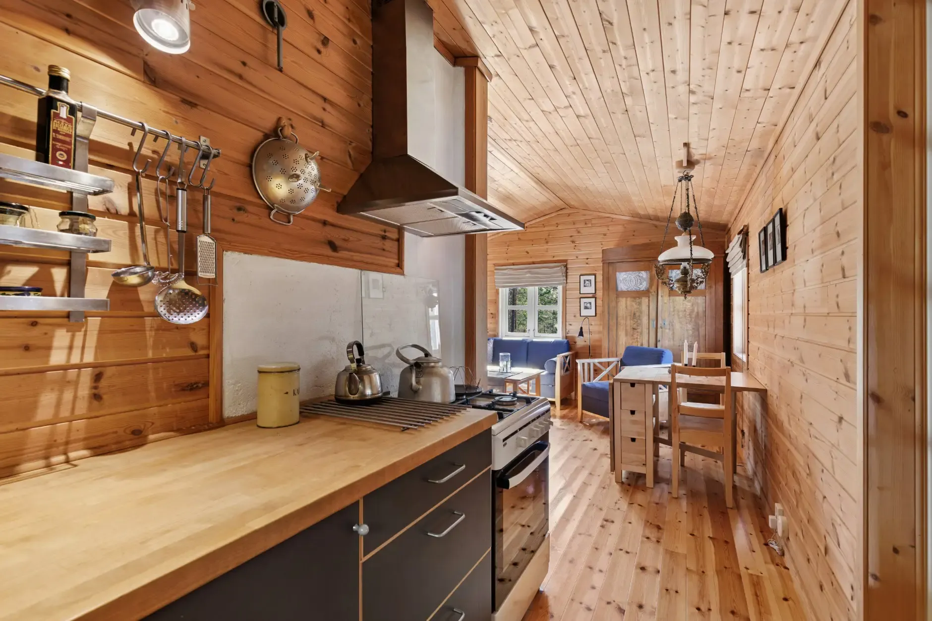 1960s Norwegian Country House with Lake Access and Expansive Terraces - View image 22 of 35
