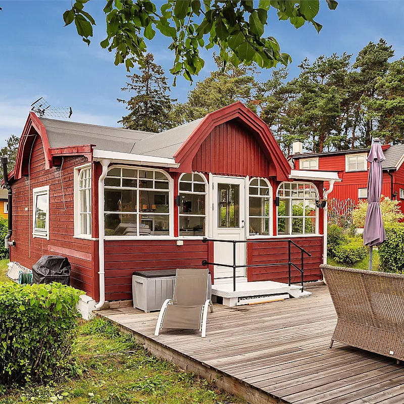 1920s Oslo Cabin with Garden on Lindøya Island