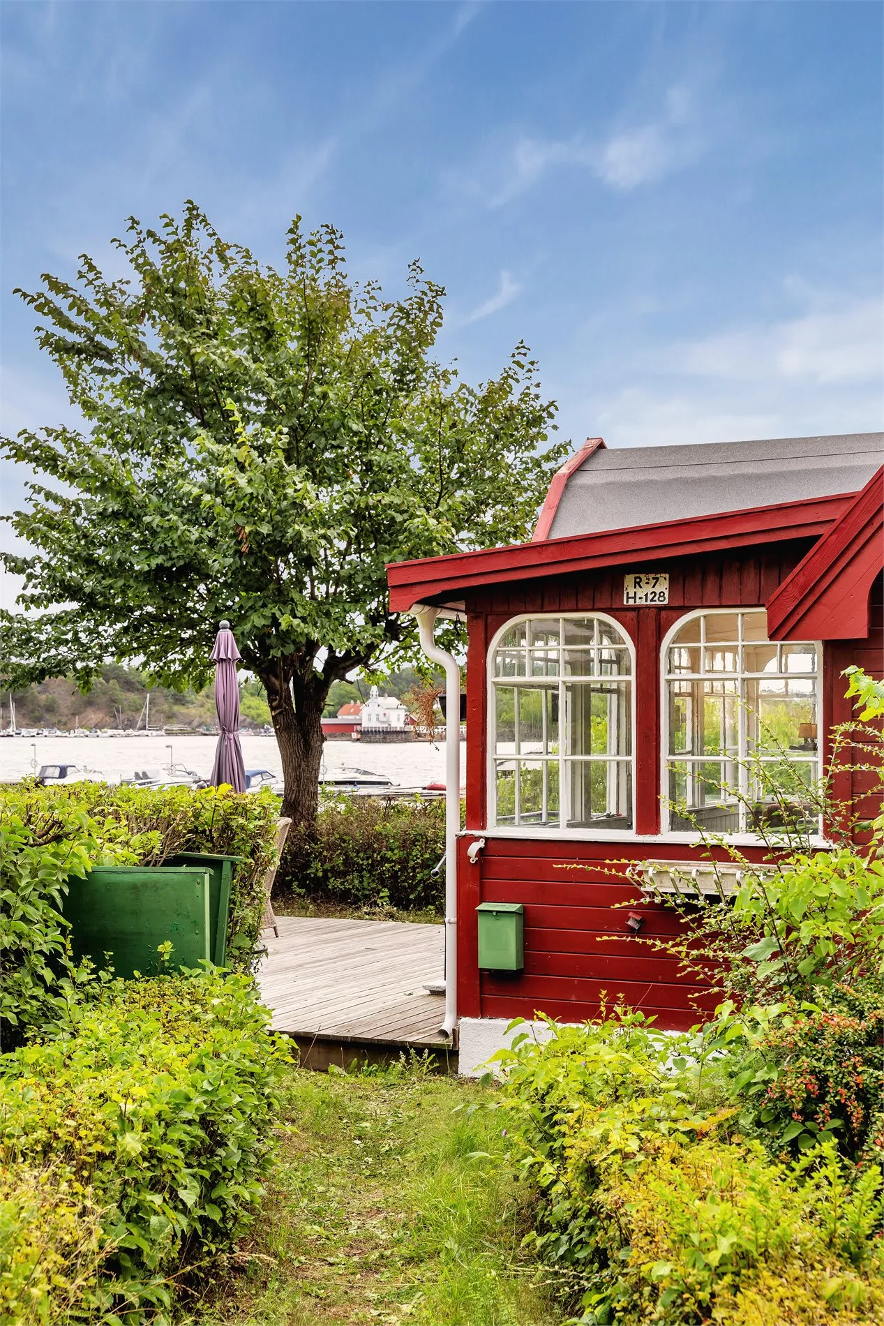 1920s Oslo Cabin with Garden on Lindøya Island - View image 12 of 34
