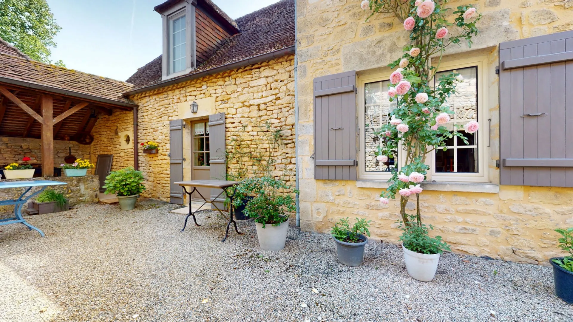 Stone House with Garden and Pool in Montignac's Historic Village - View image 21 of 30