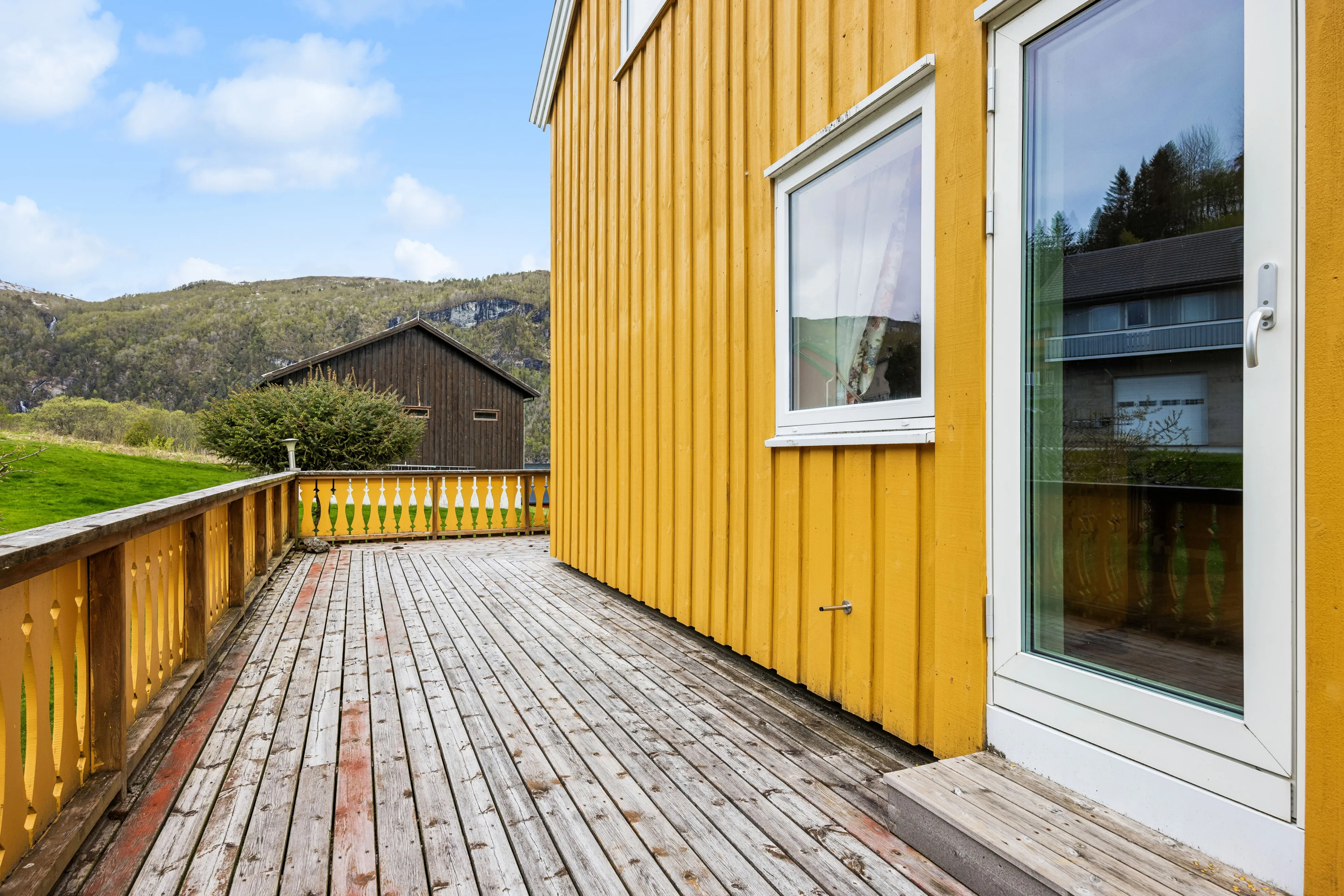 1950s Coastal House with Private Boathouse in Vinjeøra, Norway - View image 17 of 42