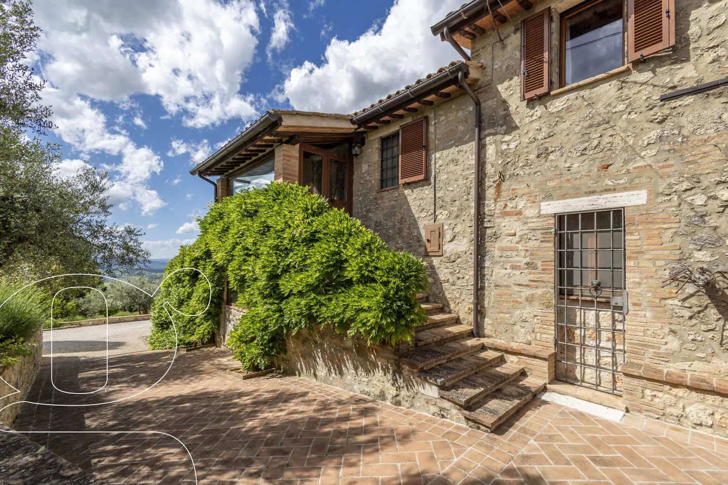 Modern 4-Bed Country House with Pool and Terrace in Scenic Todi, Italy - View image 7 of 63