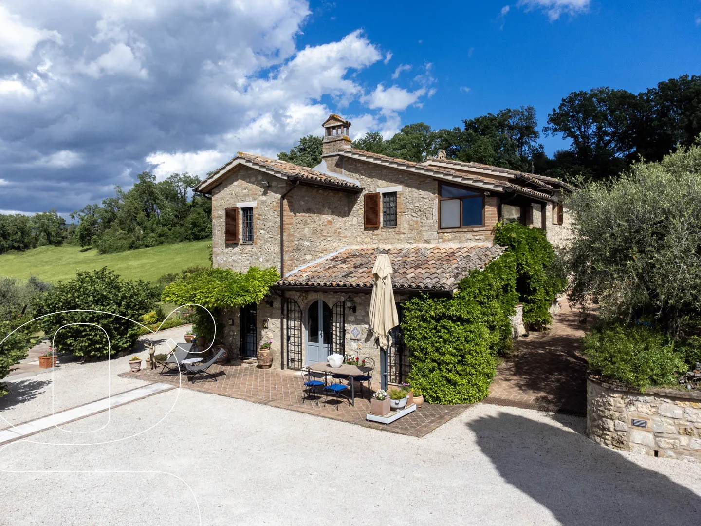 Modern 4-Bed Country House with Pool and Terrace in Scenic Todi, Italy - View image 9 of 63