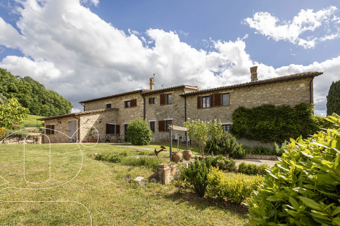 Modern 4-Bed Country House with Pool and Terrace in Scenic Todi, Italy - View image 11 of 63