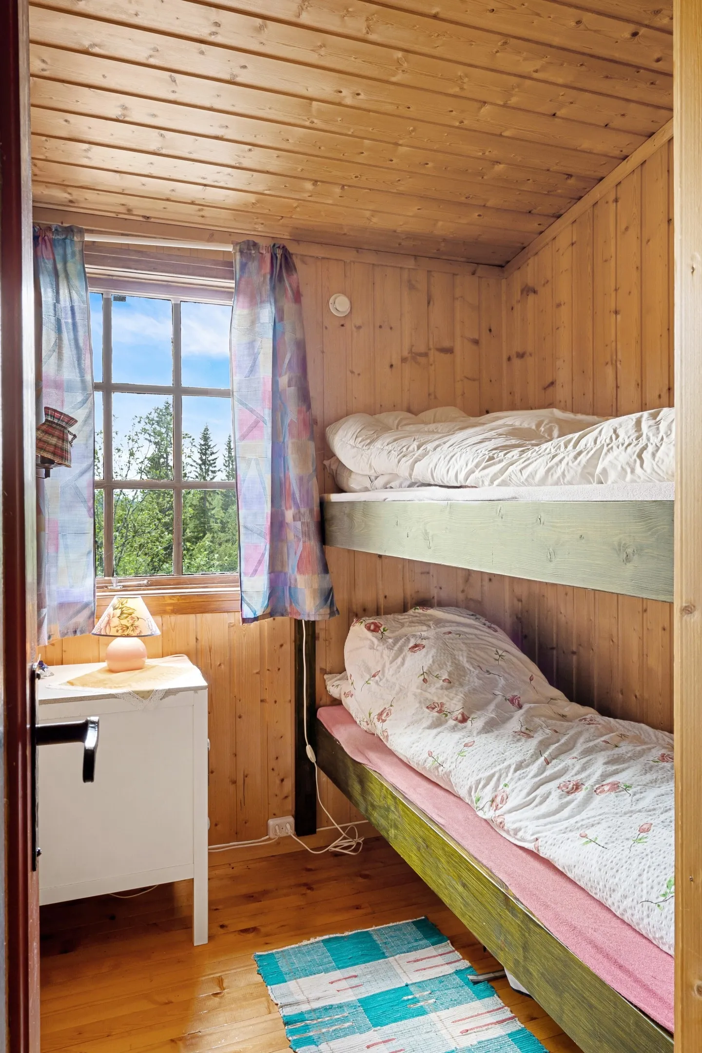 1970s 3-Bedroom Home with Expansive Grounds in Trøndelag, Norway - View image 21 of 24