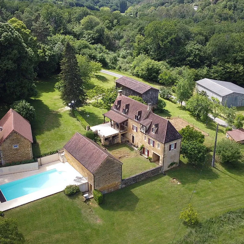 Expansive 5-Bedroom Farmhouse with Pool on 36 Acres near Sarlat, France
