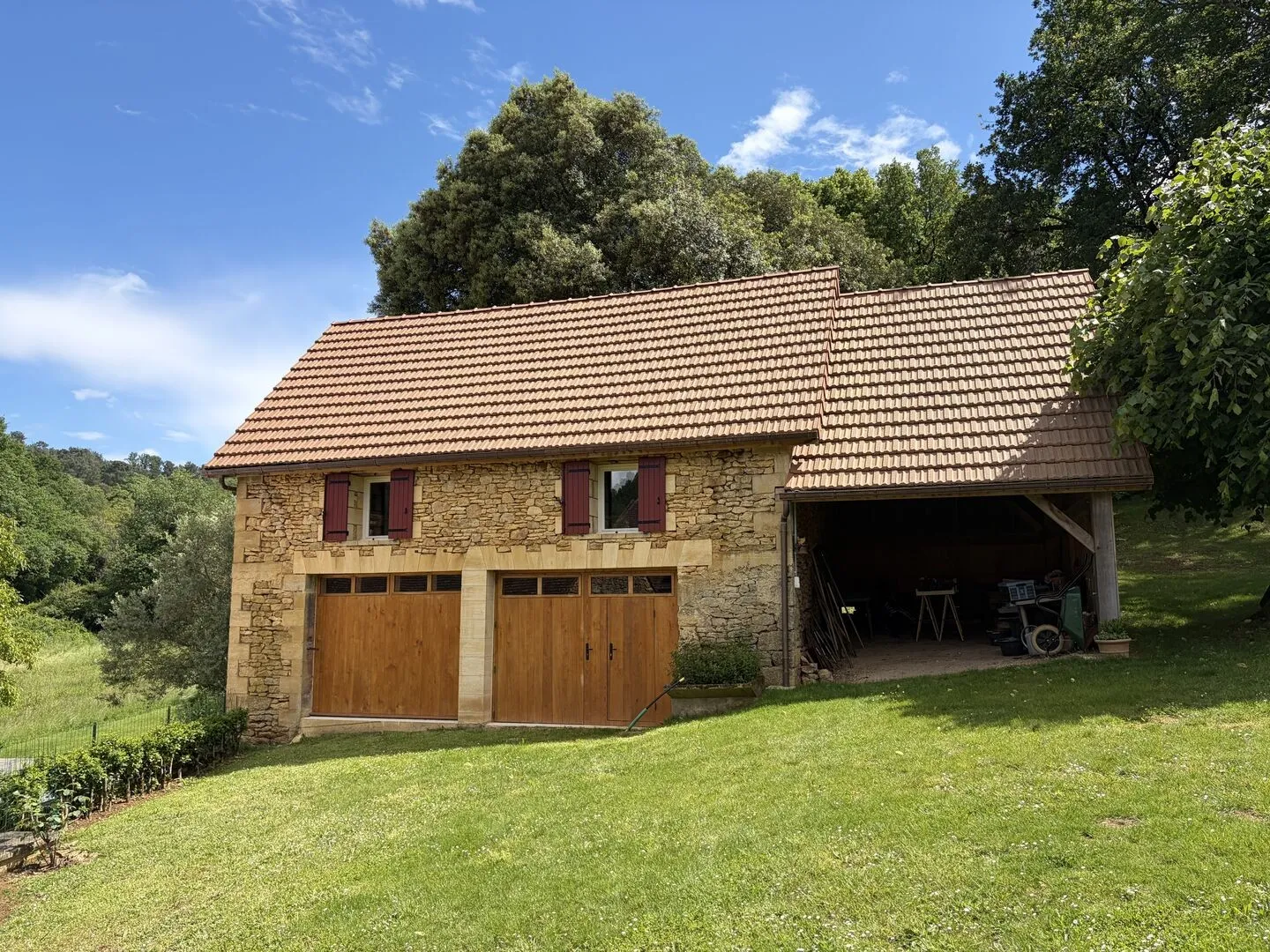 Expansive 5-Bedroom Farmhouse with Pool on 36 Acres near Sarlat, France - View image 12 of 44