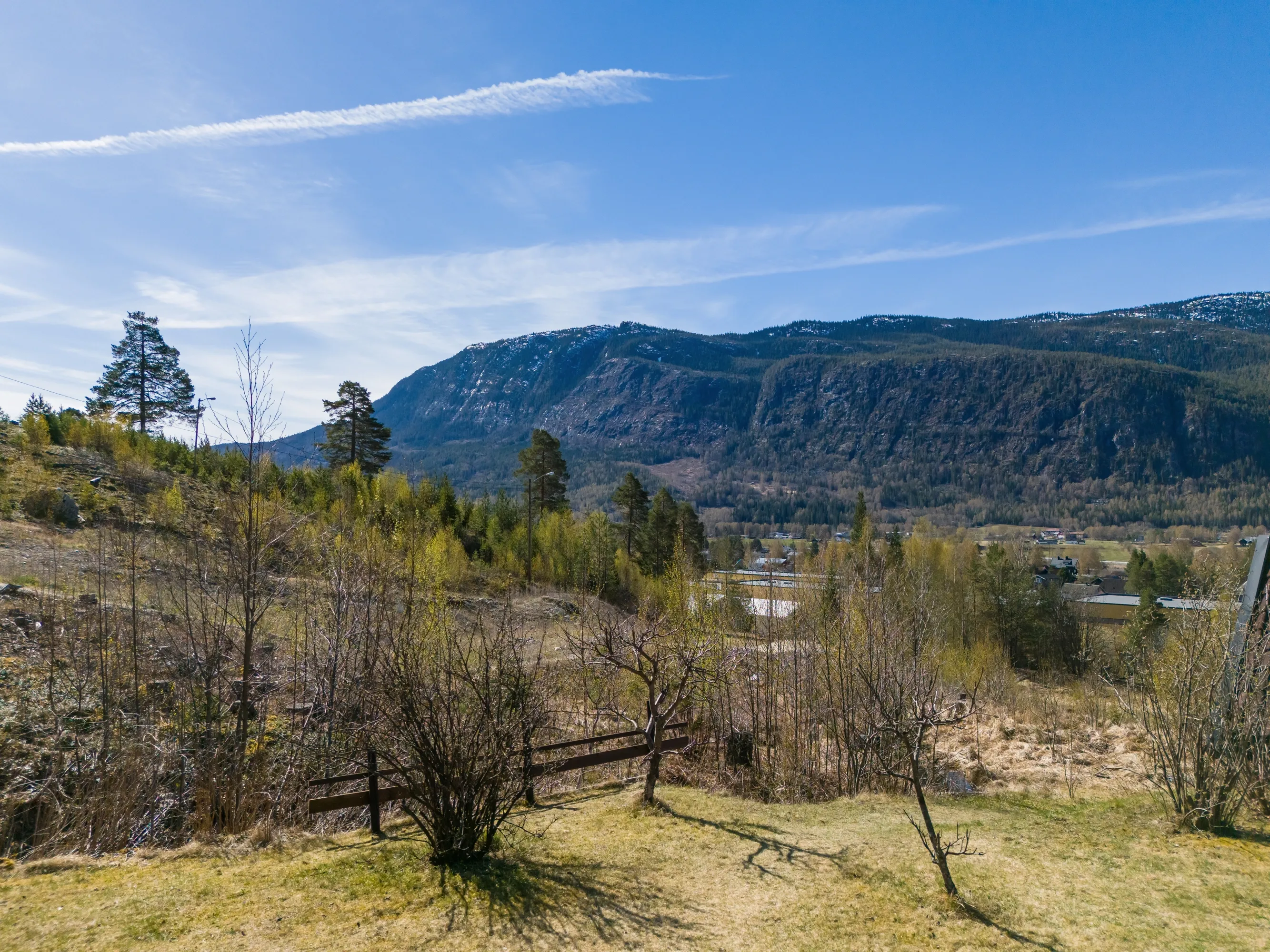 Spacious 8-Bedroom House in Nesbyen with Rental Potential and Expansive Garden - View image 12 of 87