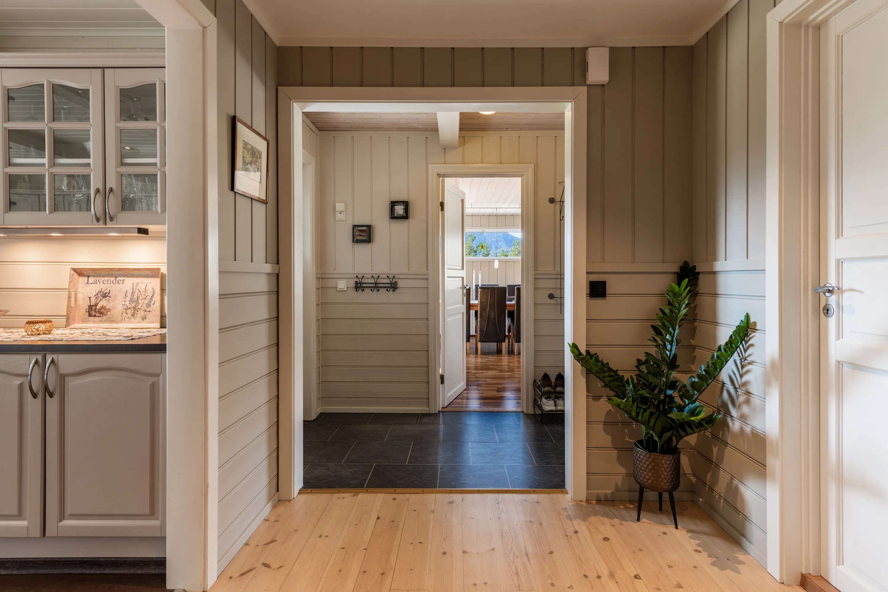 Spacious 8-Bedroom House in Nesbyen with Rental Potential and Expansive Garden - View image 17 of 87
