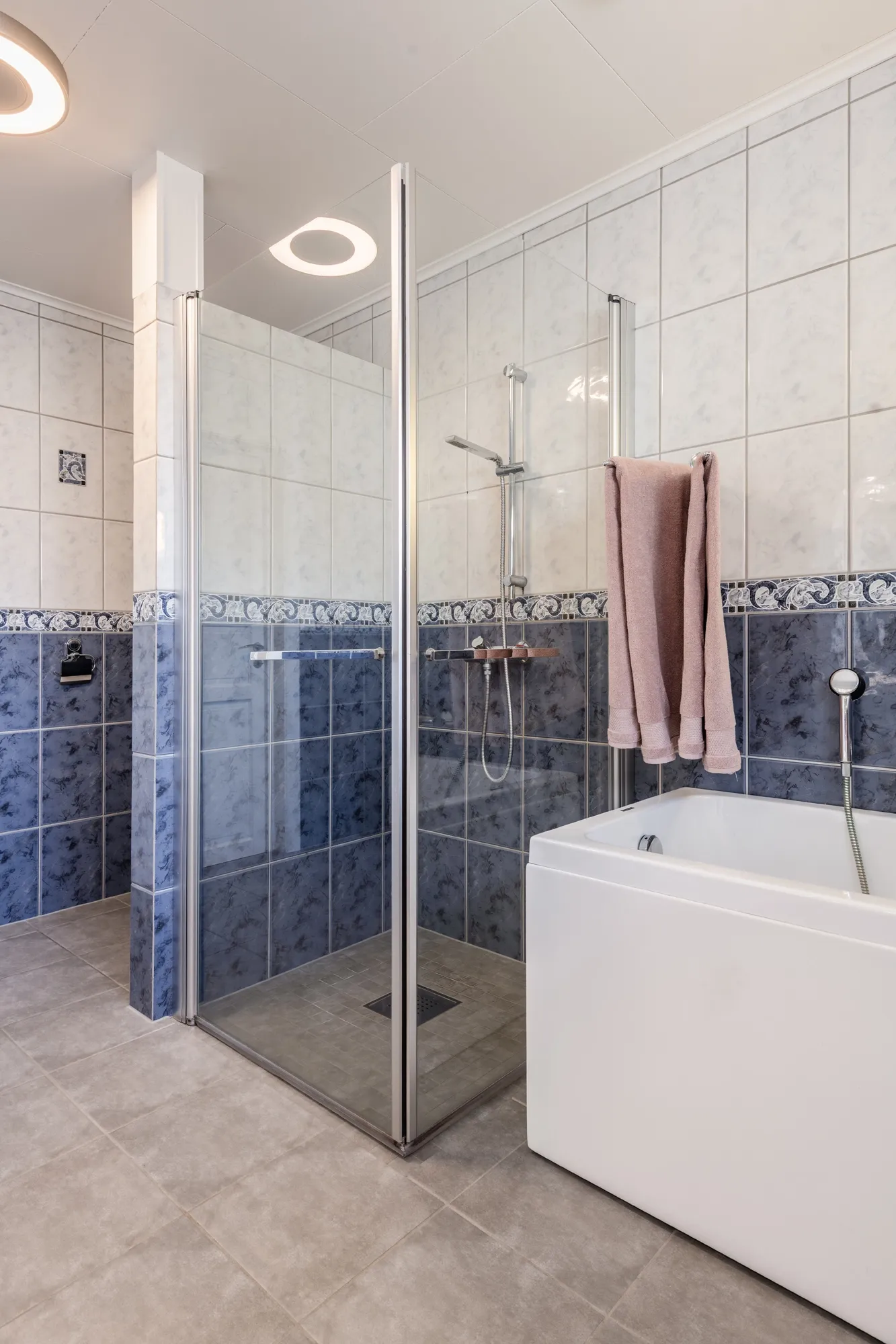 Spacious 8-Bedroom House in Nesbyen with Rental Potential and Expansive Garden - View image 40 of 87