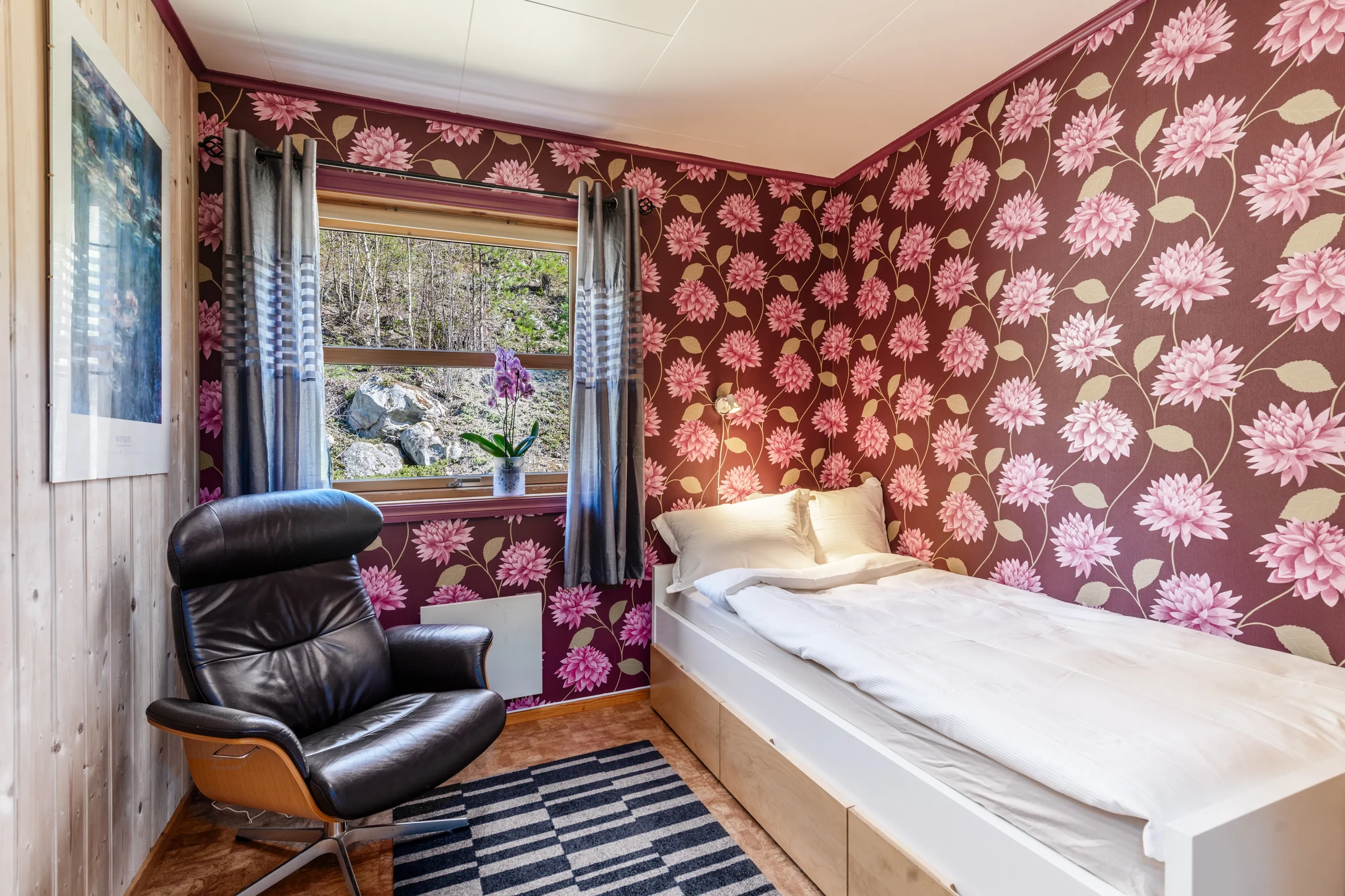 Spacious 8-Bedroom House in Nesbyen with Rental Potential and Expansive Garden - View image 45 of 87