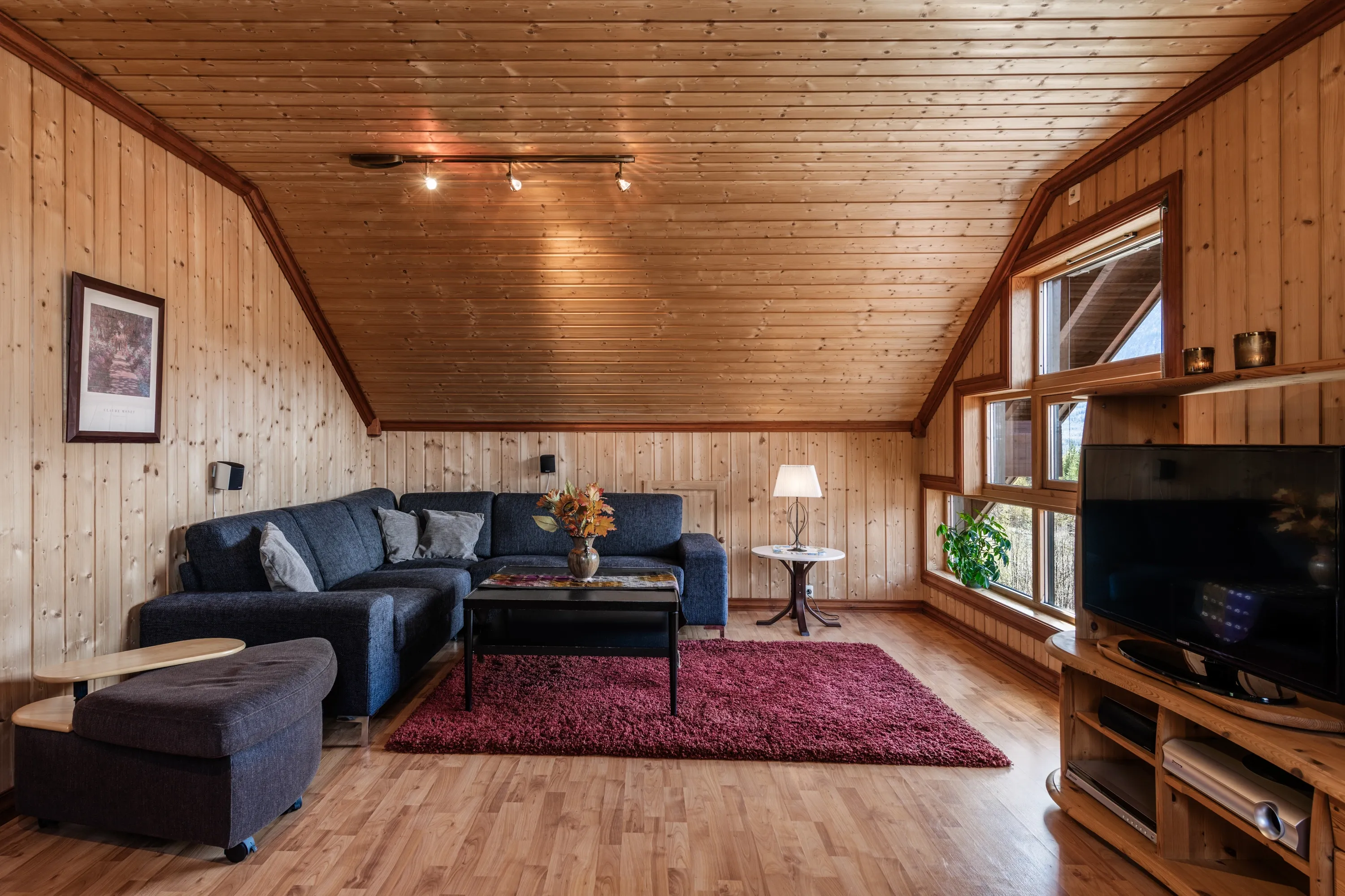 Spacious 8-Bedroom House in Nesbyen with Rental Potential and Expansive Garden - View image 58 of 87