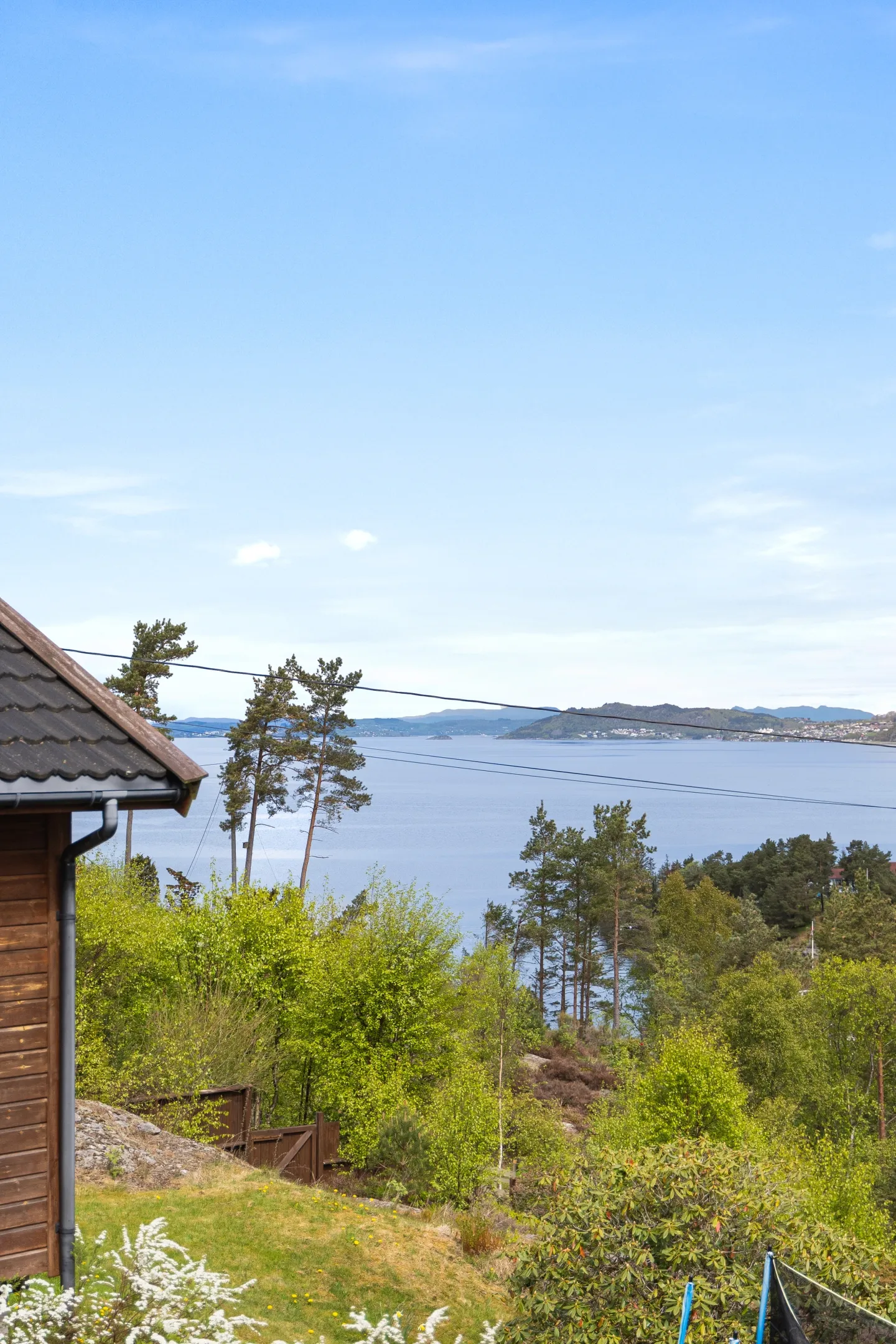 1950s Idse Cabin with Terrace Views Over Fjord and Easy Stavanger Access - Image 5