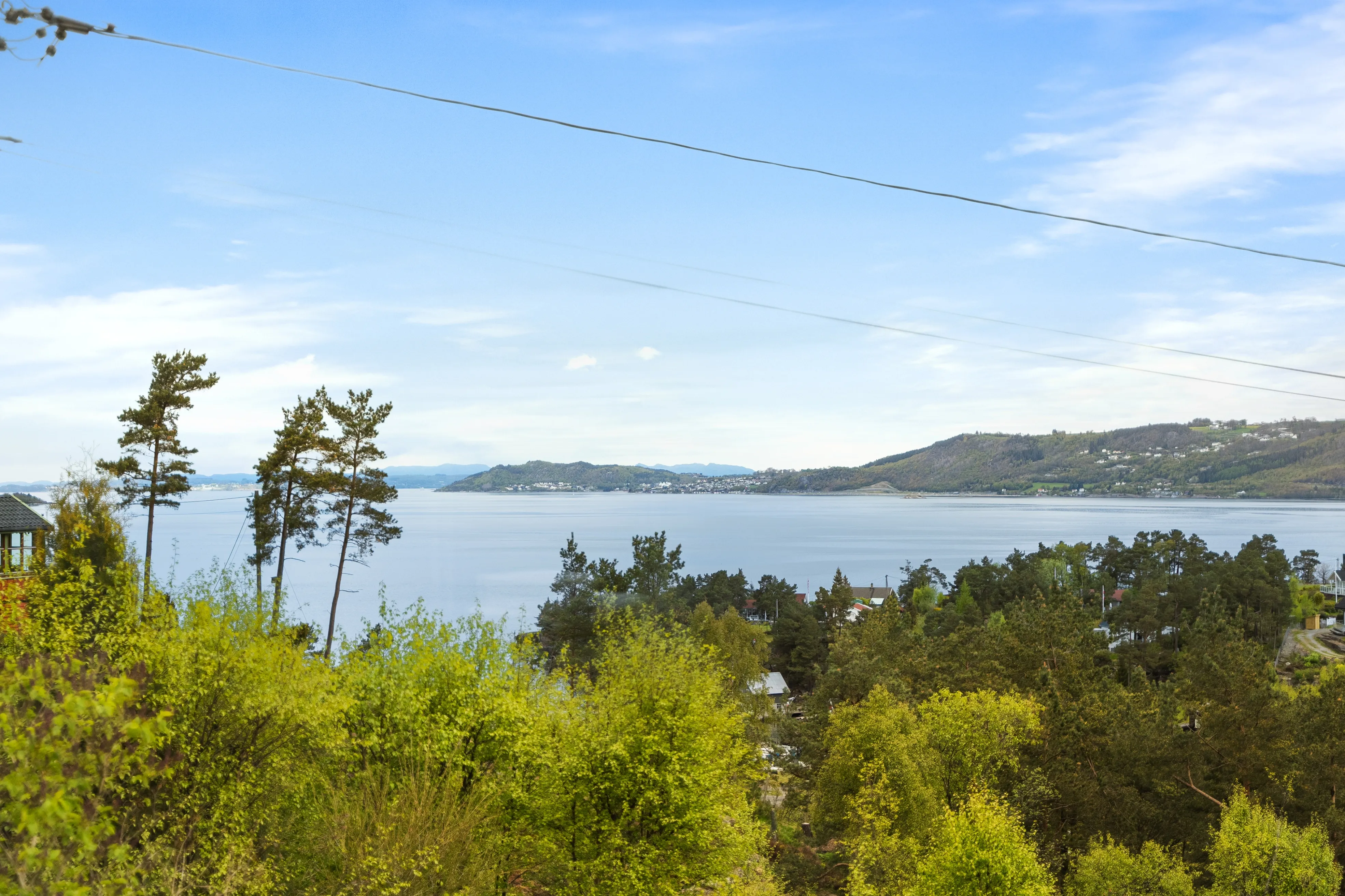 1950s Idse Cabin with Terrace Views Over Fjord and Easy Stavanger Access - View image 16 of 34