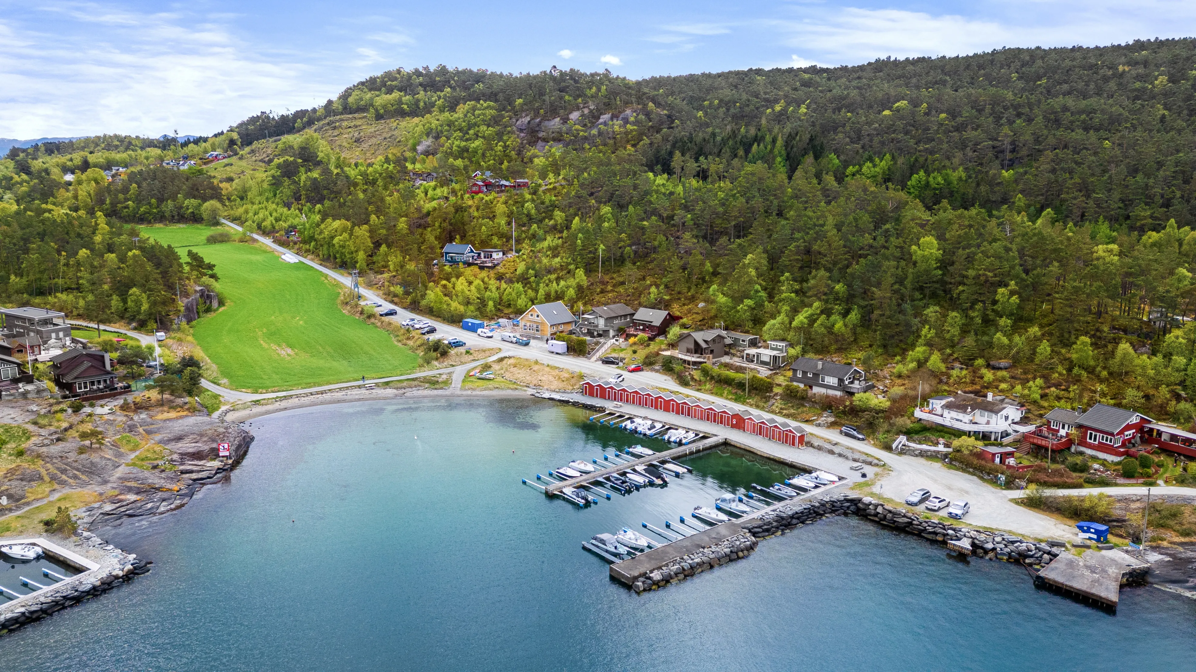 1950s Idse Cabin with Terrace Views Over Fjord and Easy Stavanger Access - View image 29 of 34