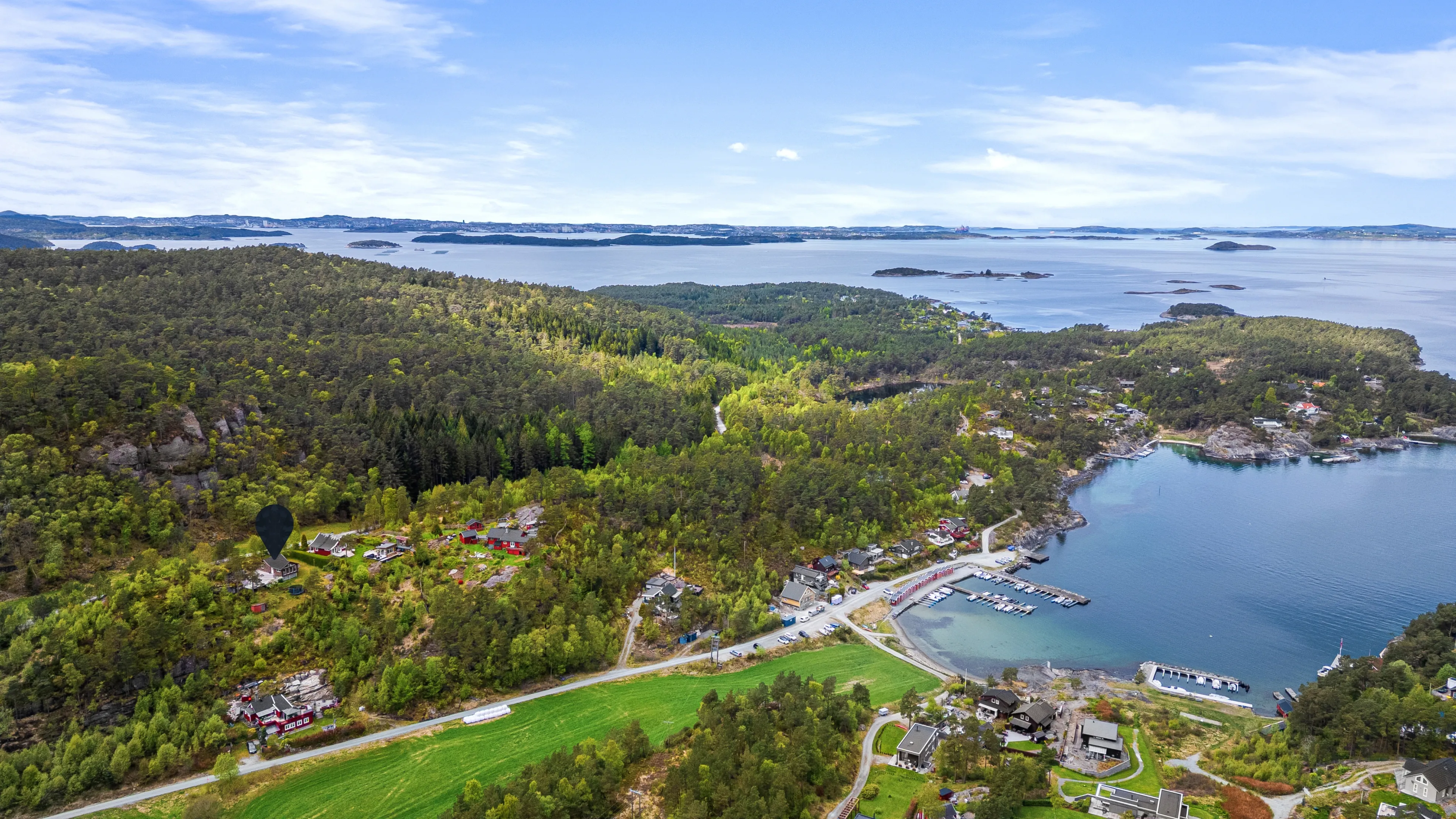 1950s Idse Cabin with Terrace Views Over Fjord and Easy Stavanger Access - View image 33 of 34