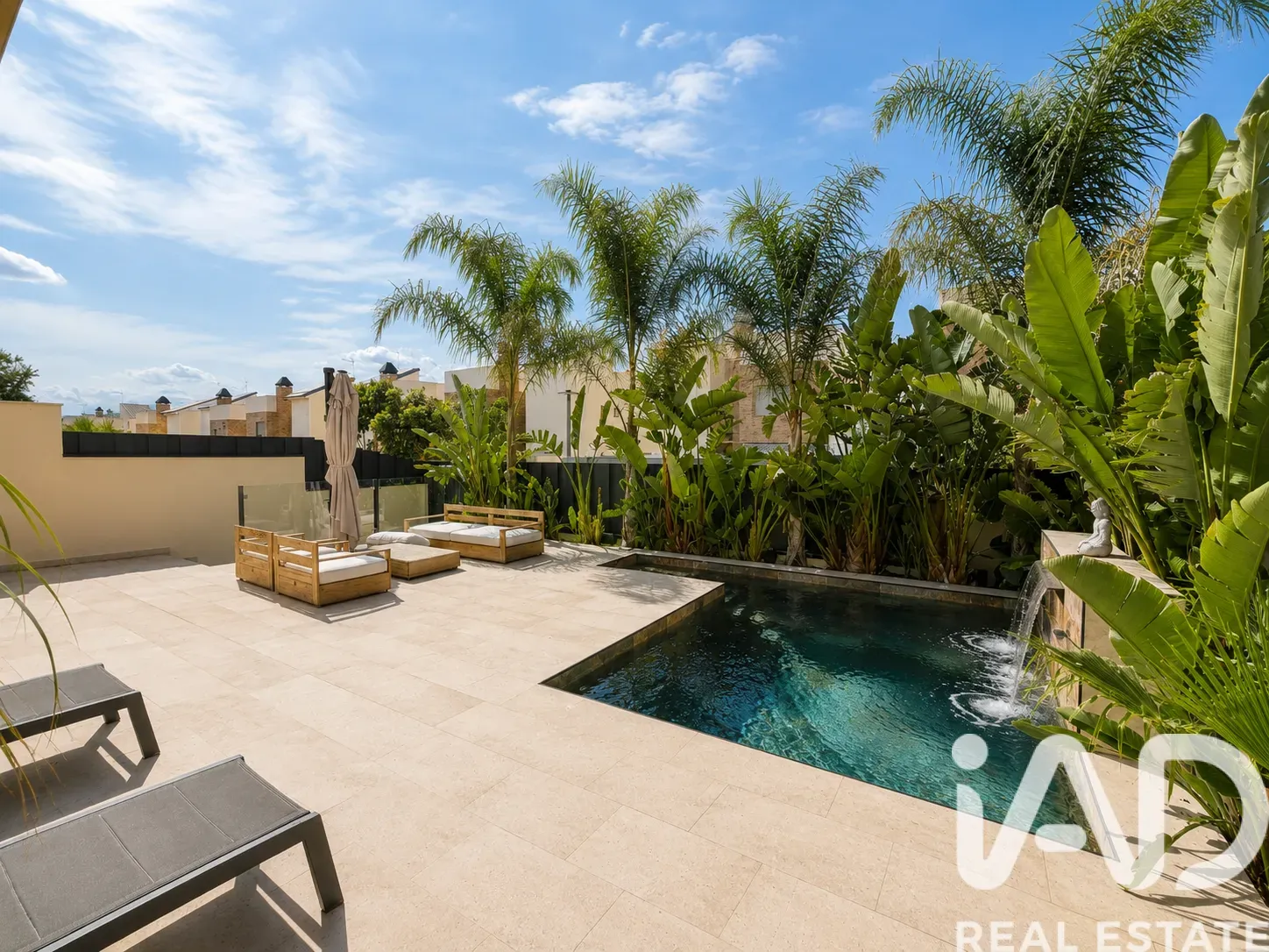Spacious 5-Bedroom Family House with Pool in La Alcayna, Murcia - Image 3