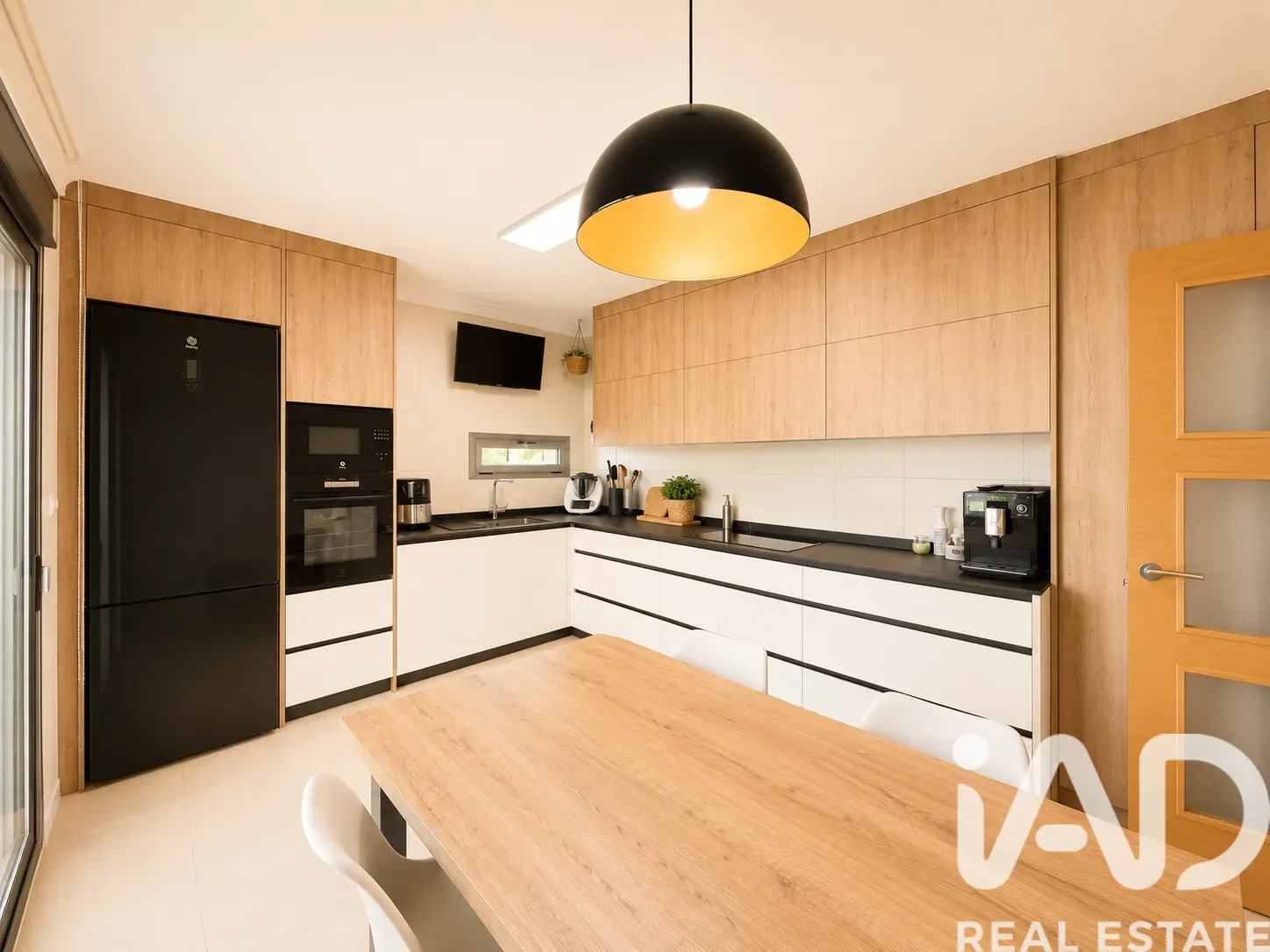 Spacious 5-Bedroom Family House with Pool in La Alcayna, Murcia - View image 11 of 38