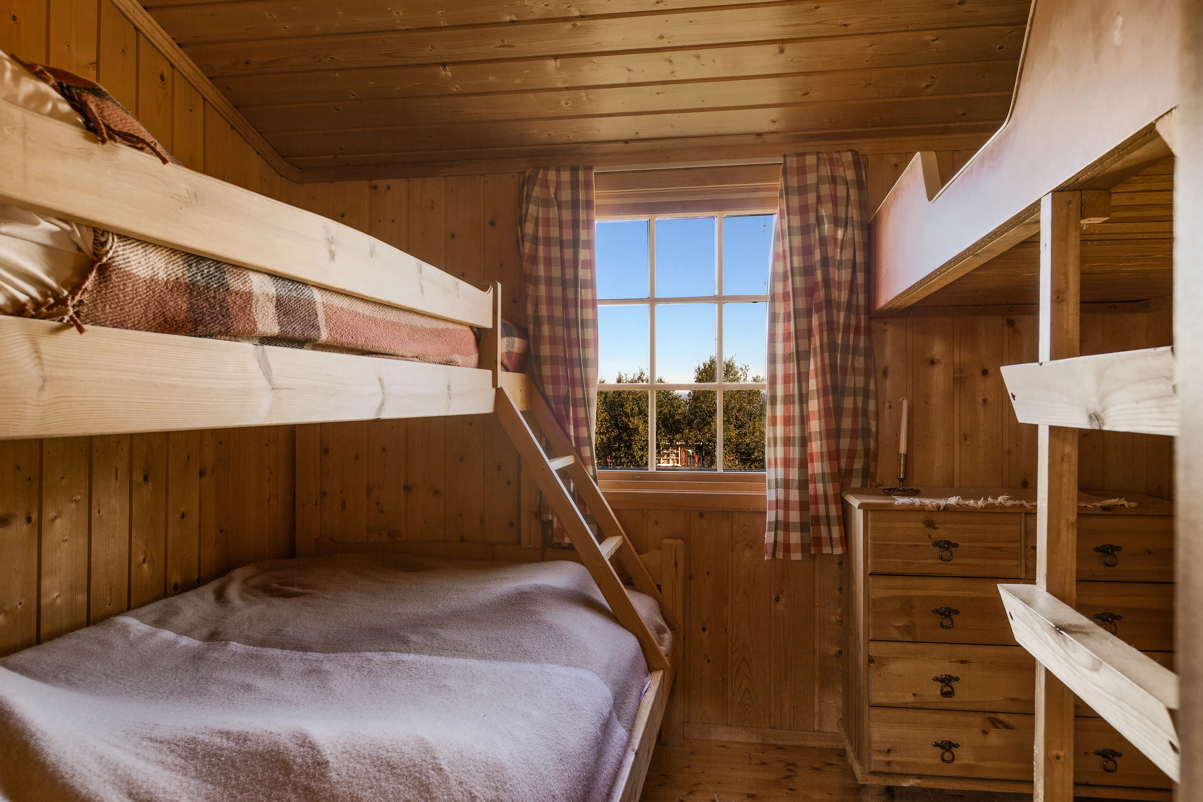 Rustic 1960s Cabin in Ulnes with Expansive Woodland Surroundings - View image 13 of 24