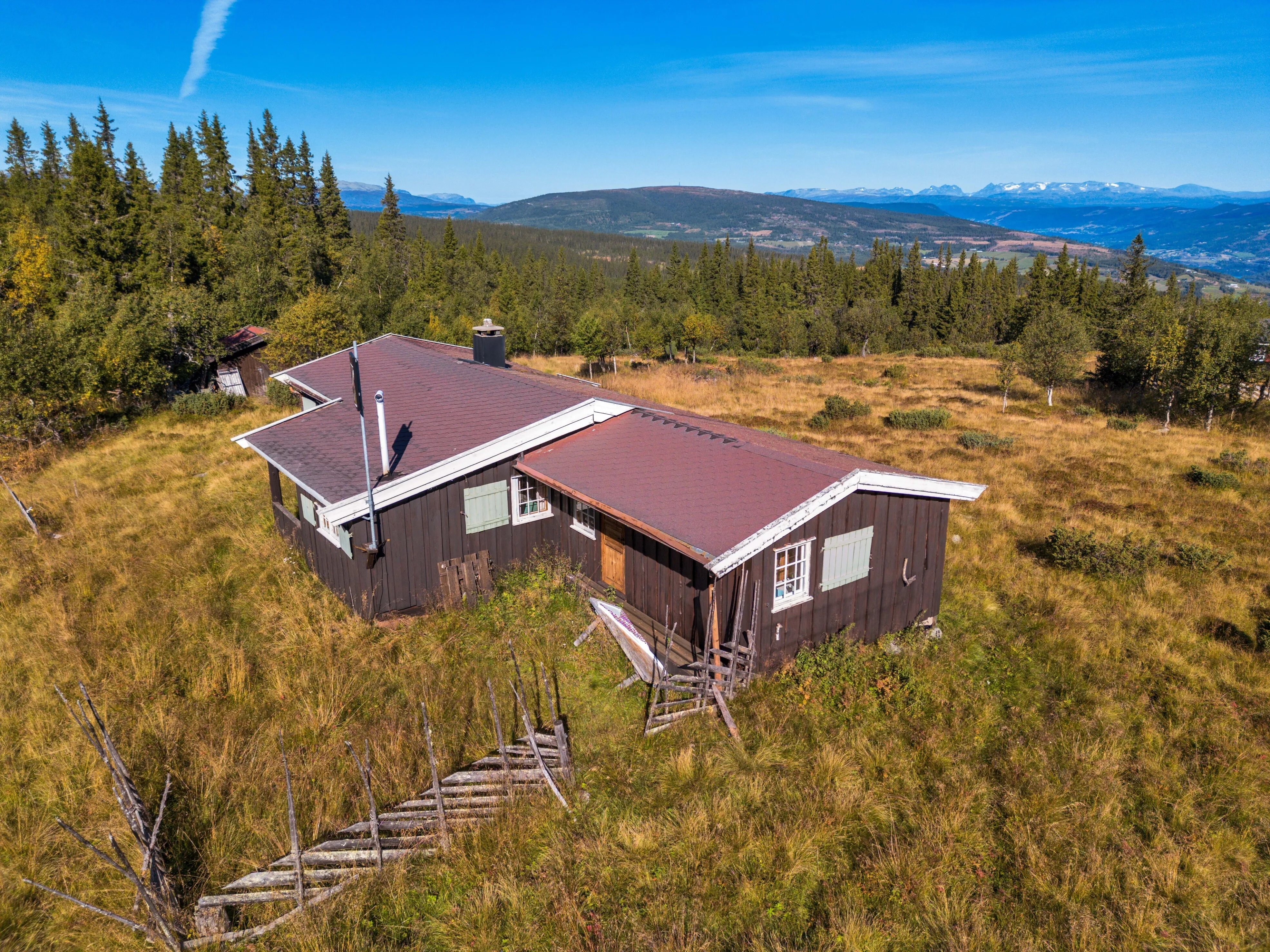 Rustic 1960s Cabin in Ulnes with Expansive Woodland Surroundings - View image 20 of 24