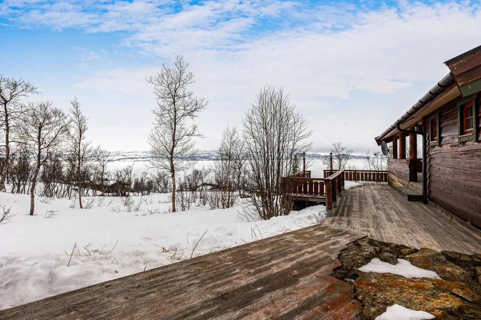 Contemporary 3-Bedroom Cabin with Expansive Terrace in Rana, Norway - View image 24 of 26