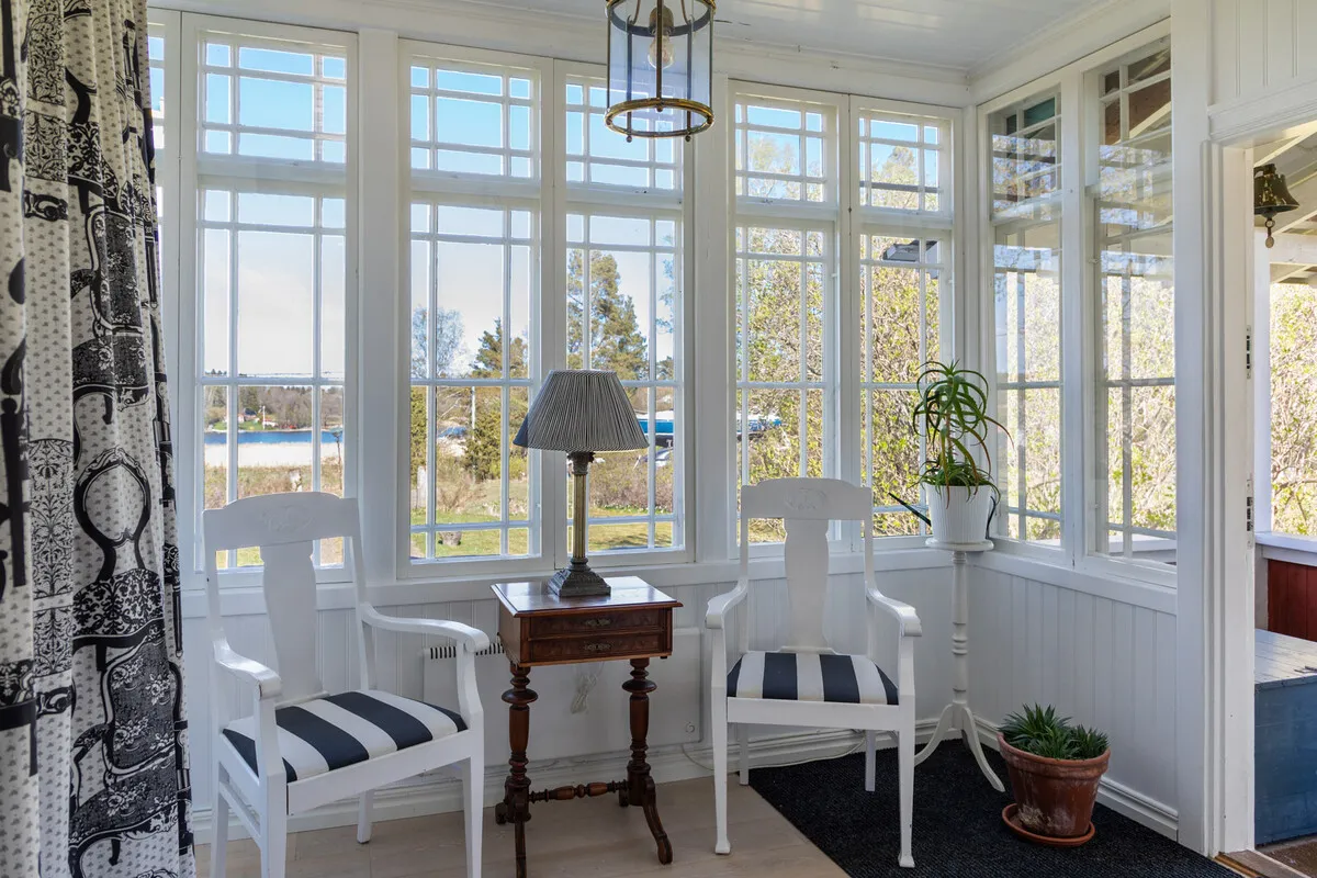 Early 20th Century Swedish House with Expansive Garden in Vettershaga - View image 32 of 56