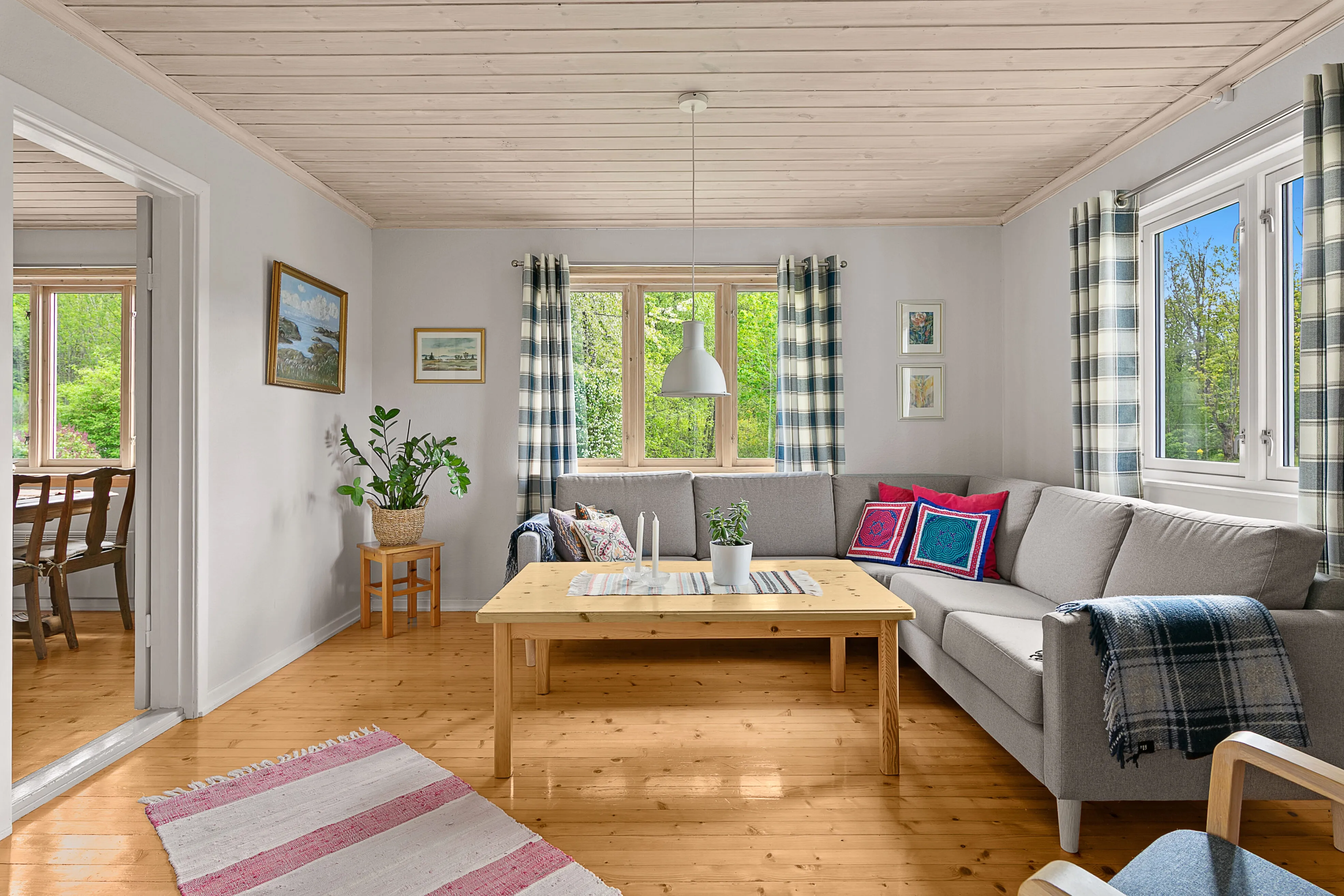 1950s Country House on Expansive Plot with Lake Access in Kvelde, Norway - View image 14 of 38
