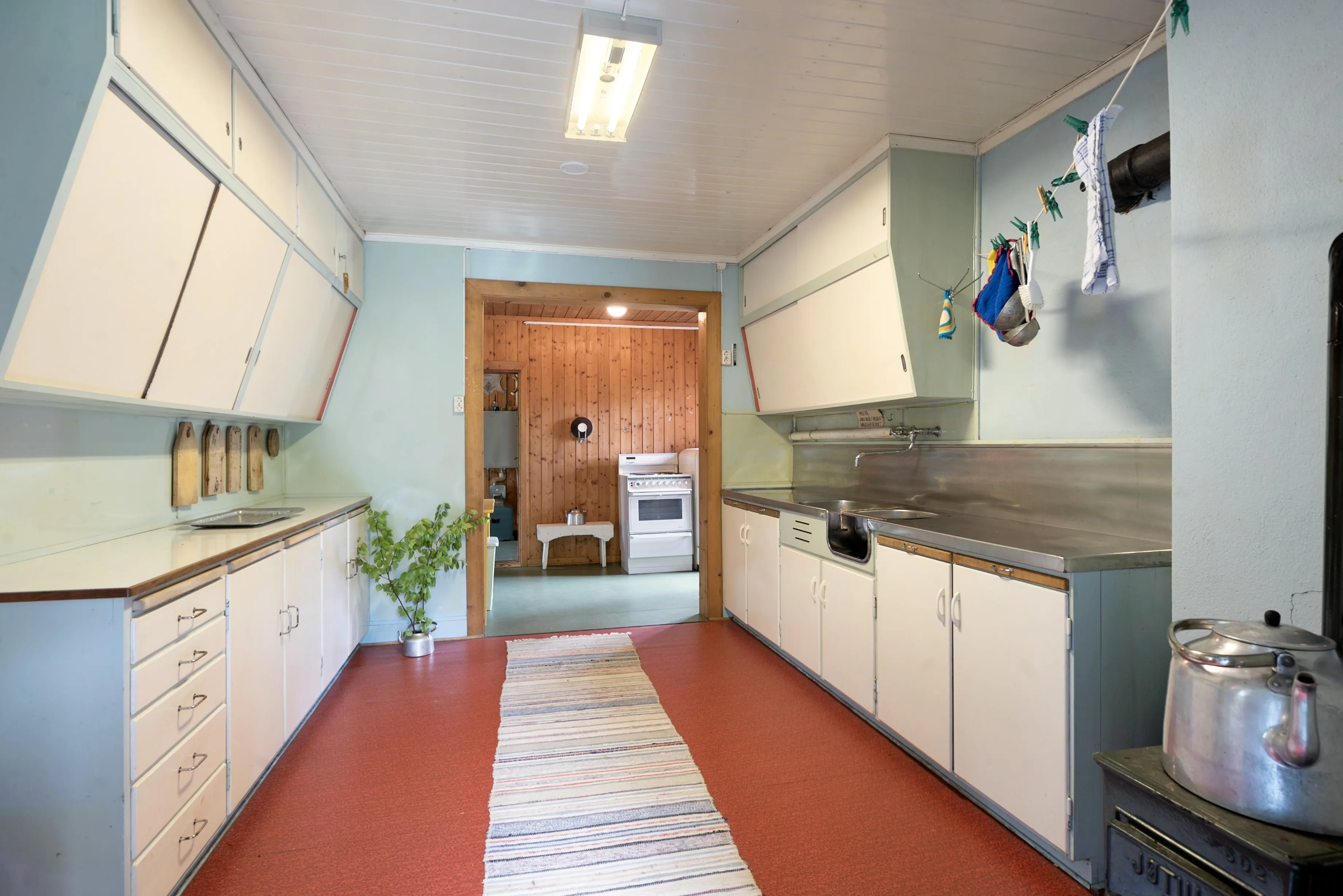 Historic 1900 Cabin in Sandefjord with Terrace and Expansive Woodland Lot - View image 14 of 33