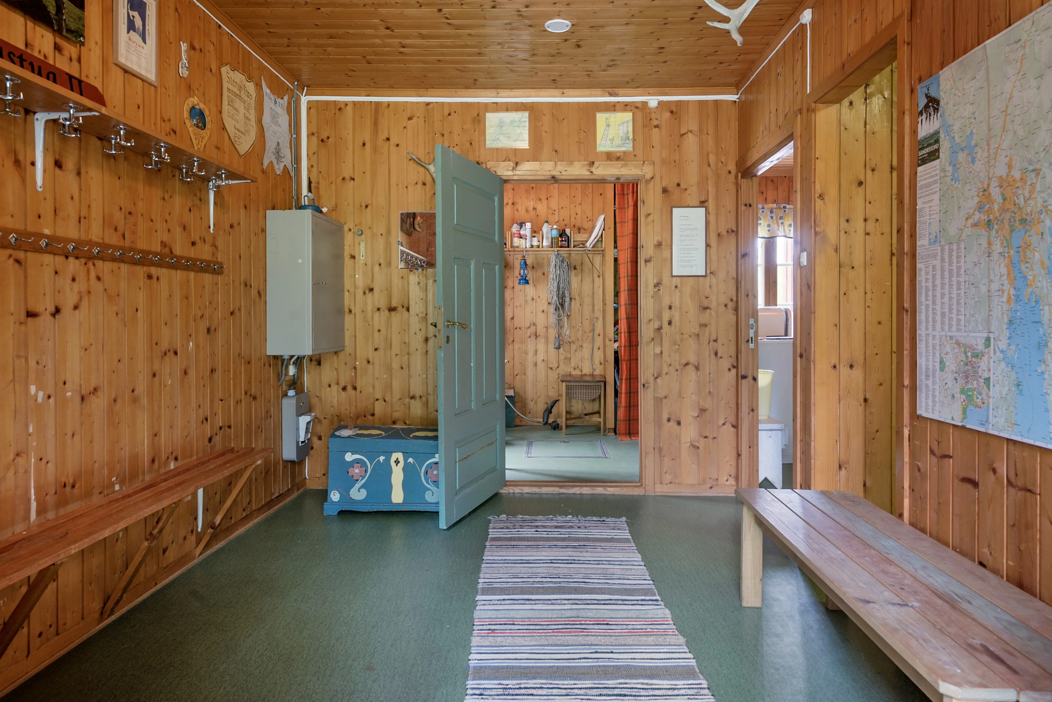 Historic 1900 Cabin in Sandefjord with Terrace and Expansive Woodland Lot - View image 16 of 33