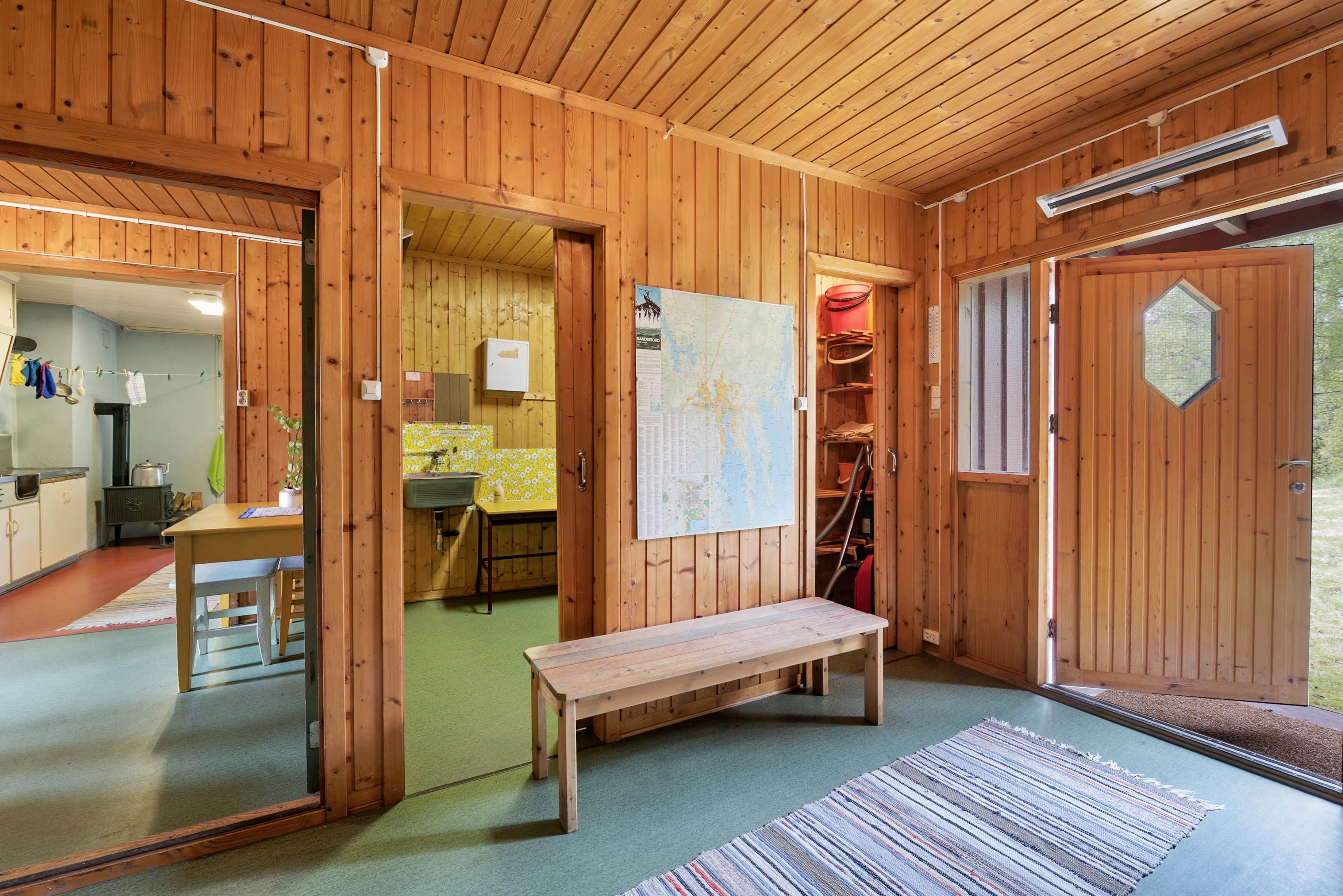 Historic 1900 Cabin in Sandefjord with Terrace and Expansive Woodland Lot - View image 17 of 33