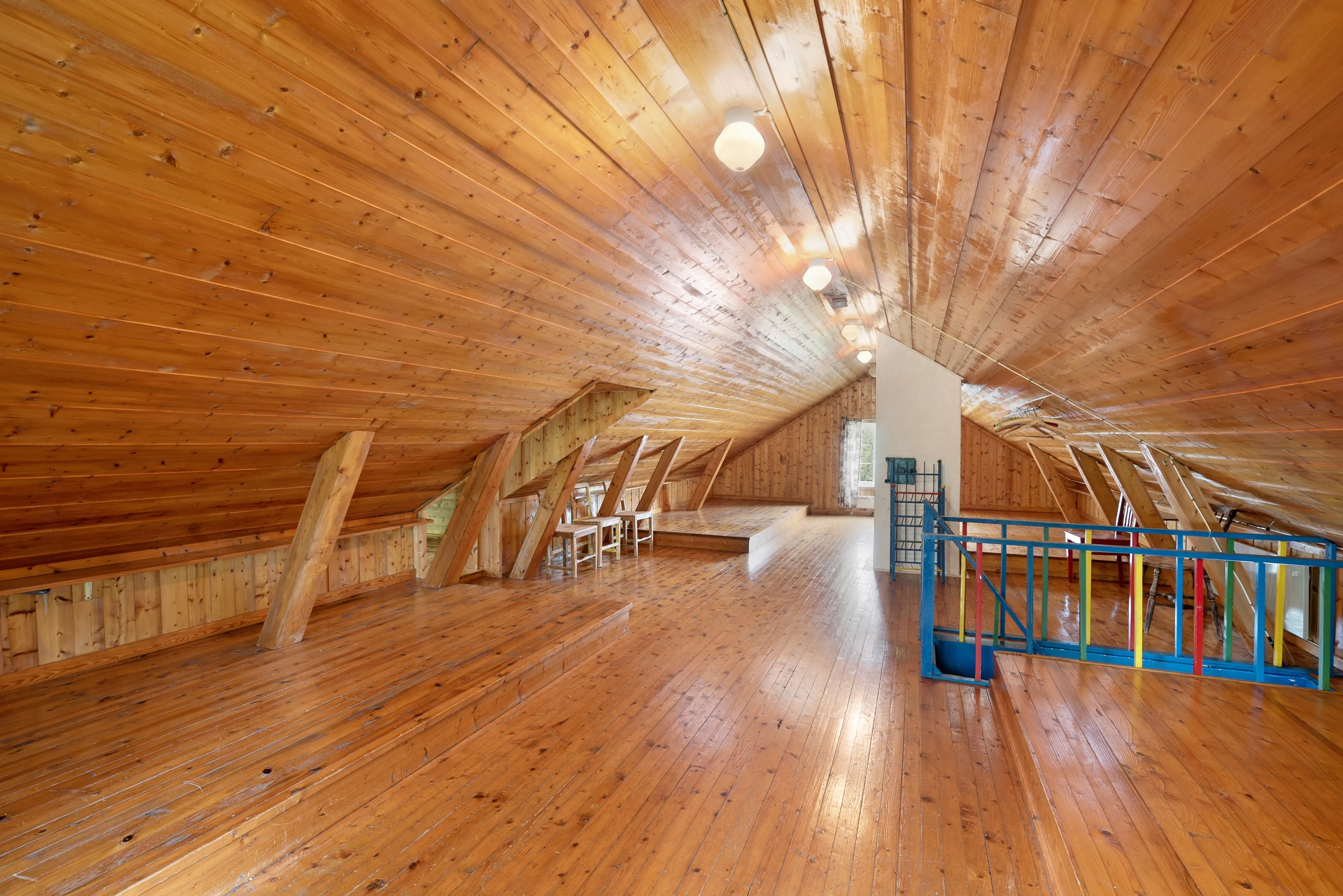 Historic 1900 Cabin in Sandefjord with Terrace and Expansive Woodland Lot - View image 20 of 33
