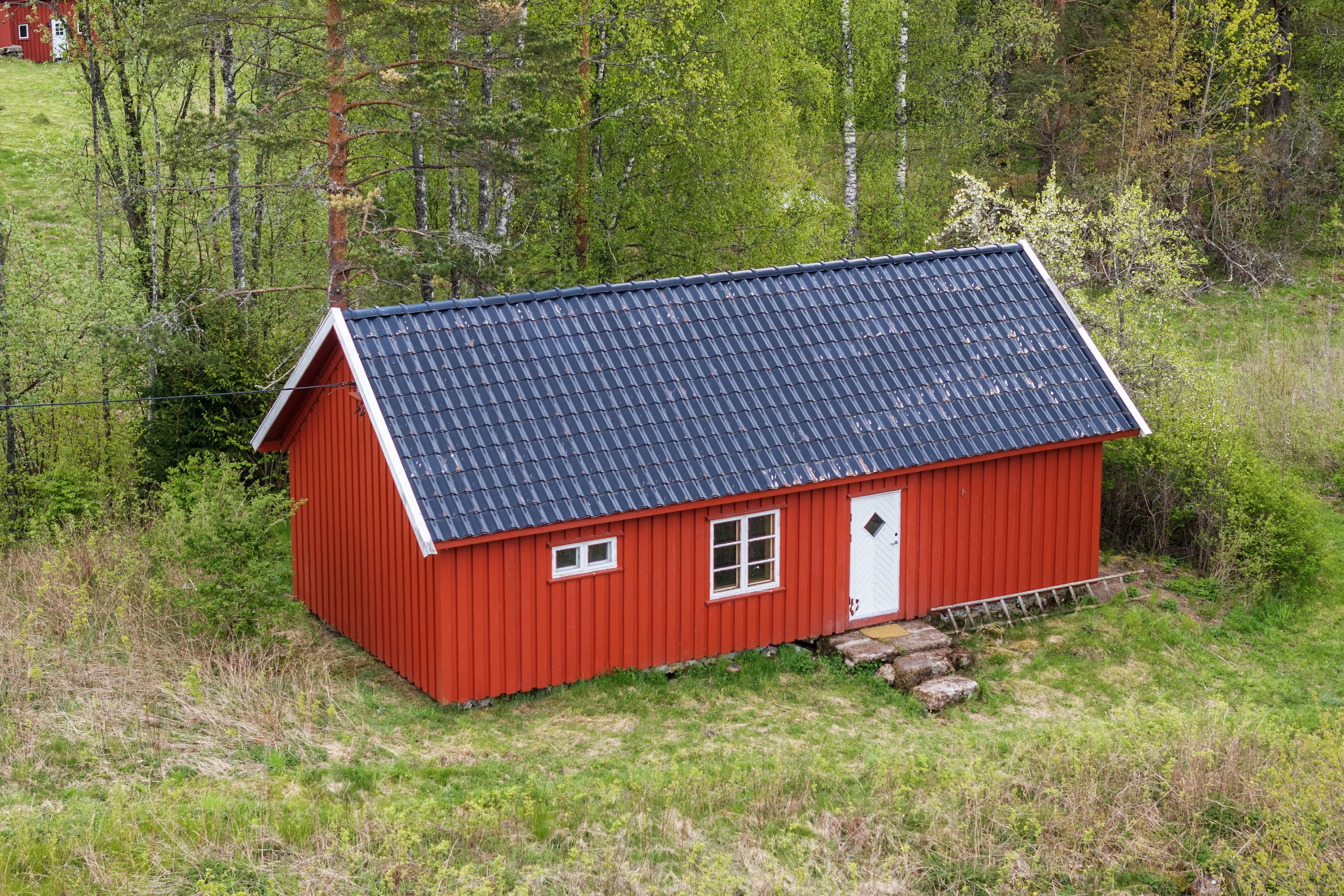 Historic 1900 Cabin in Sandefjord with Terrace and Expansive Woodland Lot - View image 21 of 33