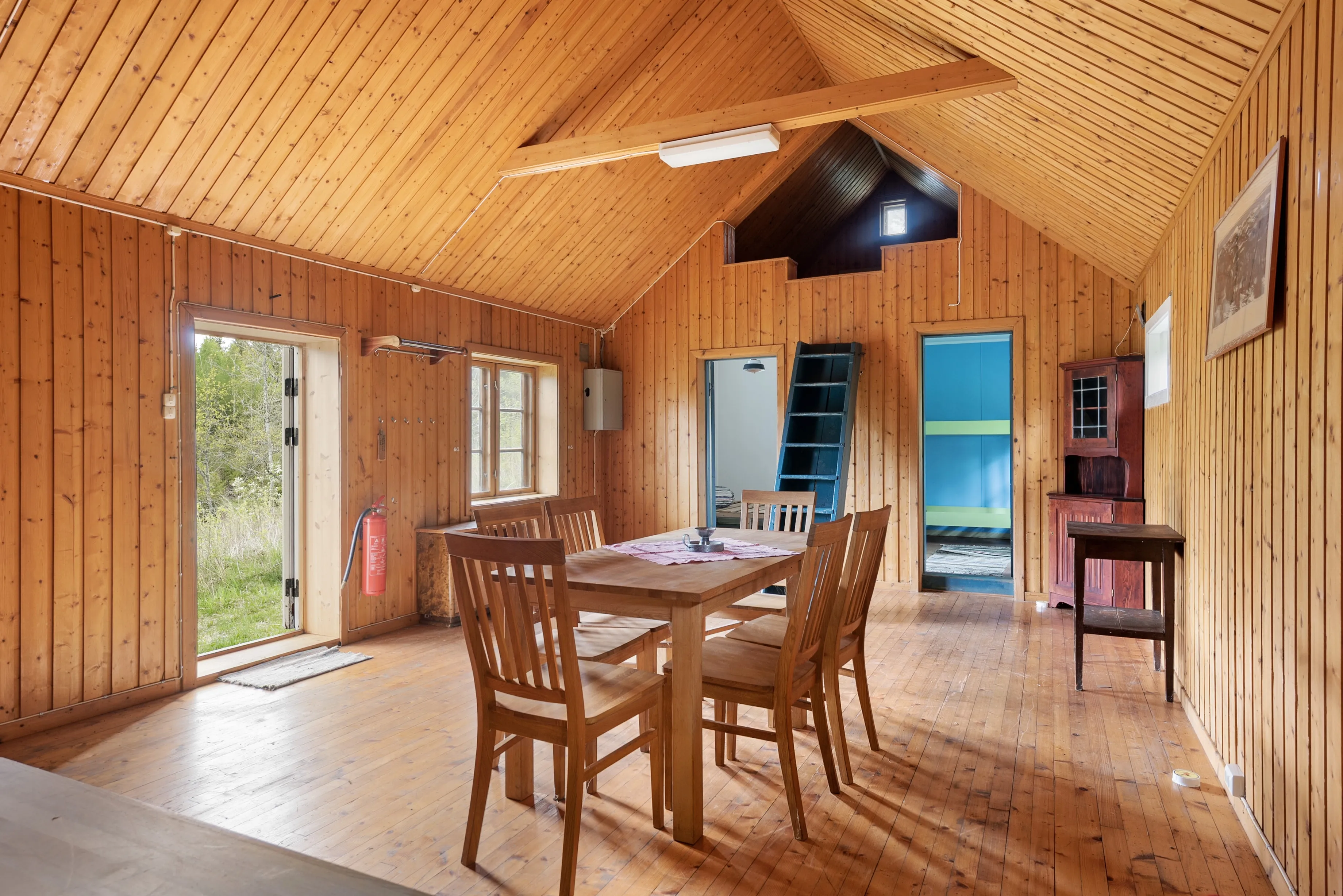 Historic 1900 Cabin in Sandefjord with Terrace and Expansive Woodland Lot - View image 22 of 33